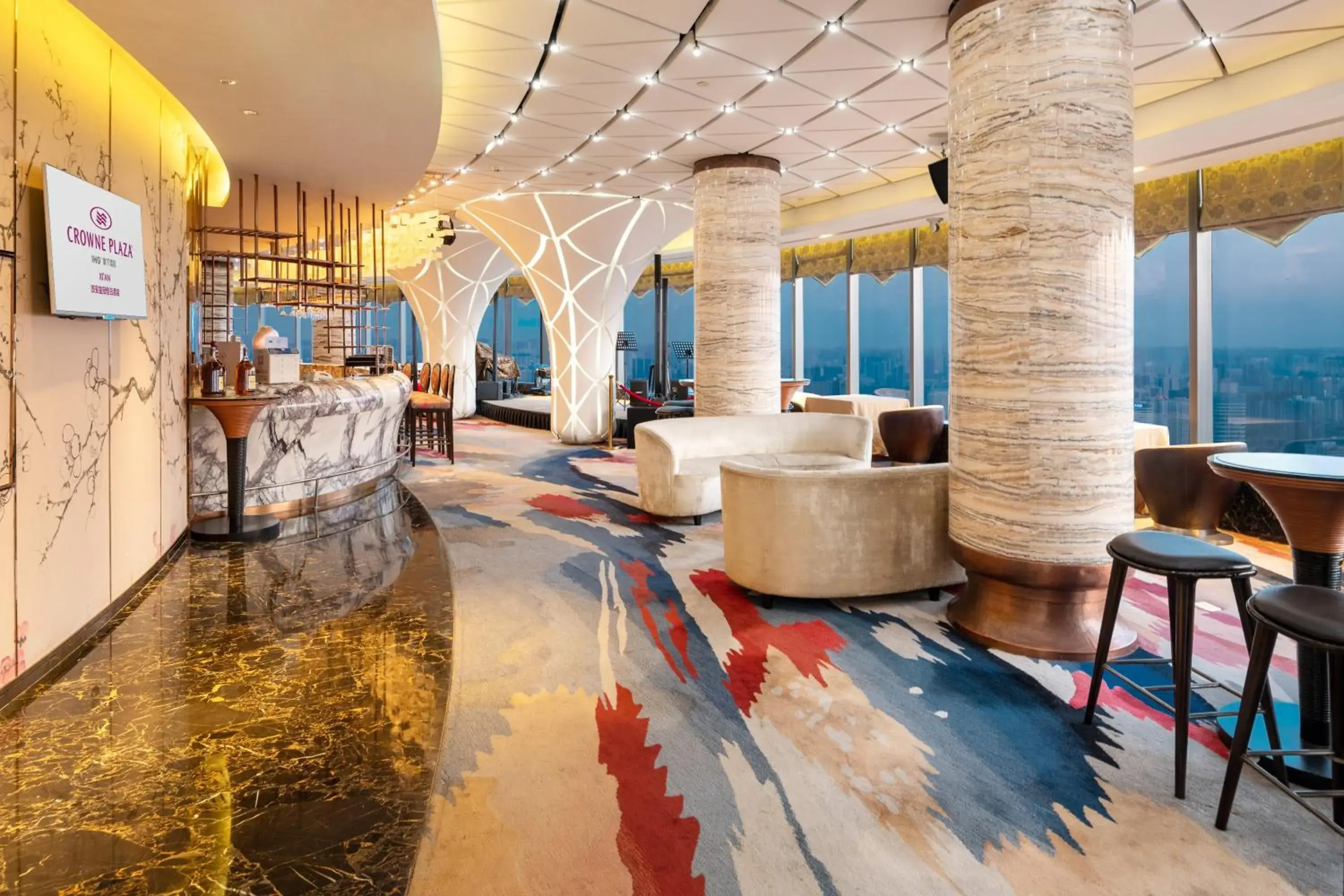 Lobby or reception in Crowne Plaza Xi'an, an IHG Hotel