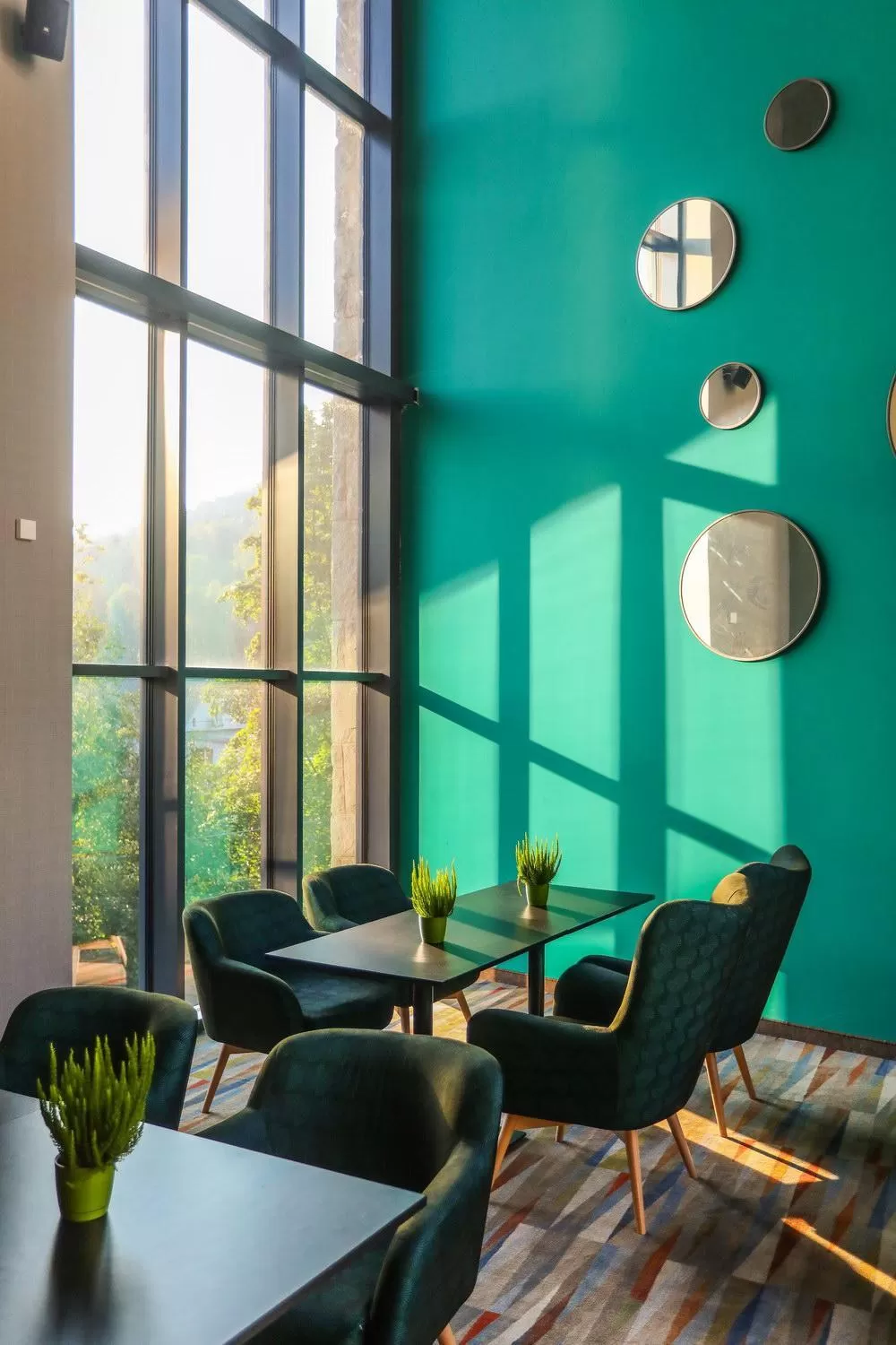 Restaurant/places to eat in Magnus Resort