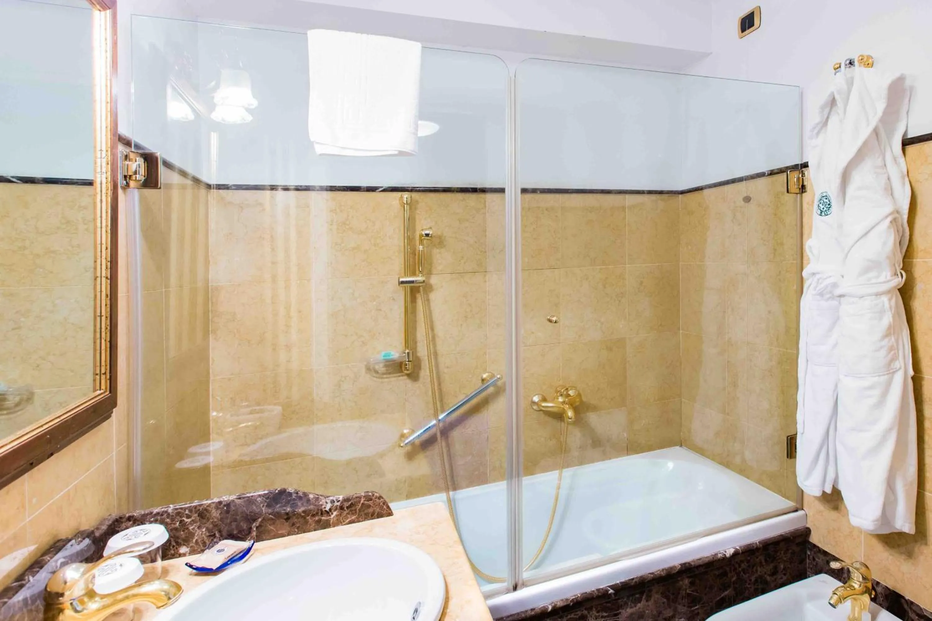 Bathroom in Castello Dal Pozzo Resort Lago Maggiore - Preferred Hotels & Resorts