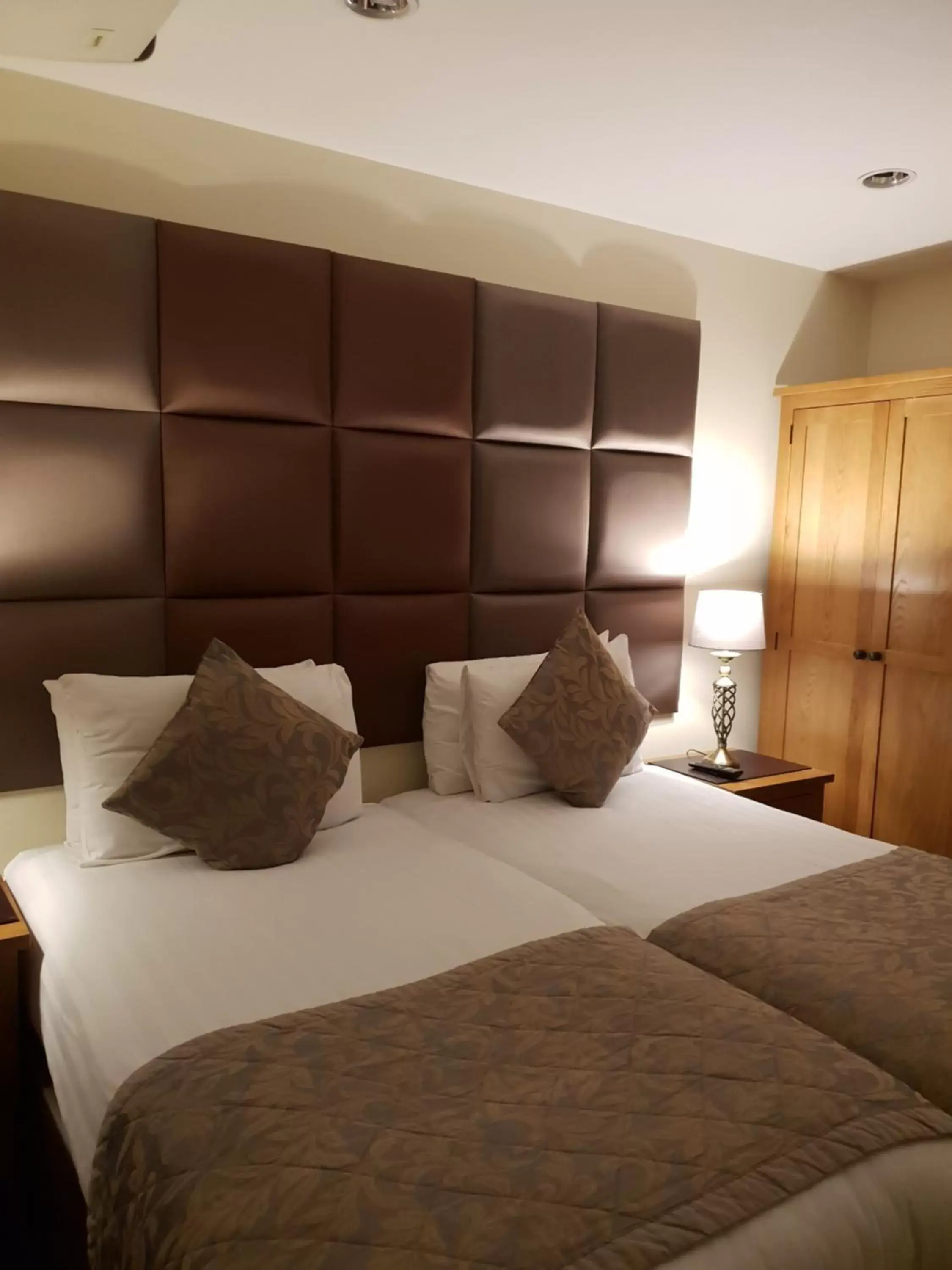 Bedroom, Bed in Grand Plaza Serviced Apartments