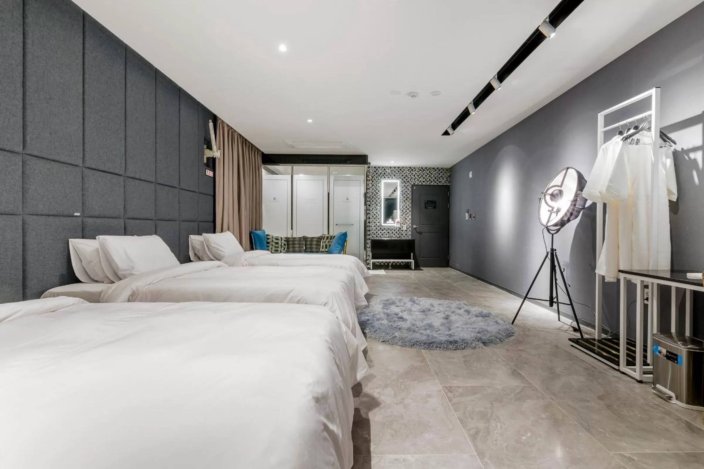 Photo of the whole room, Bed in Air Sky Hotel