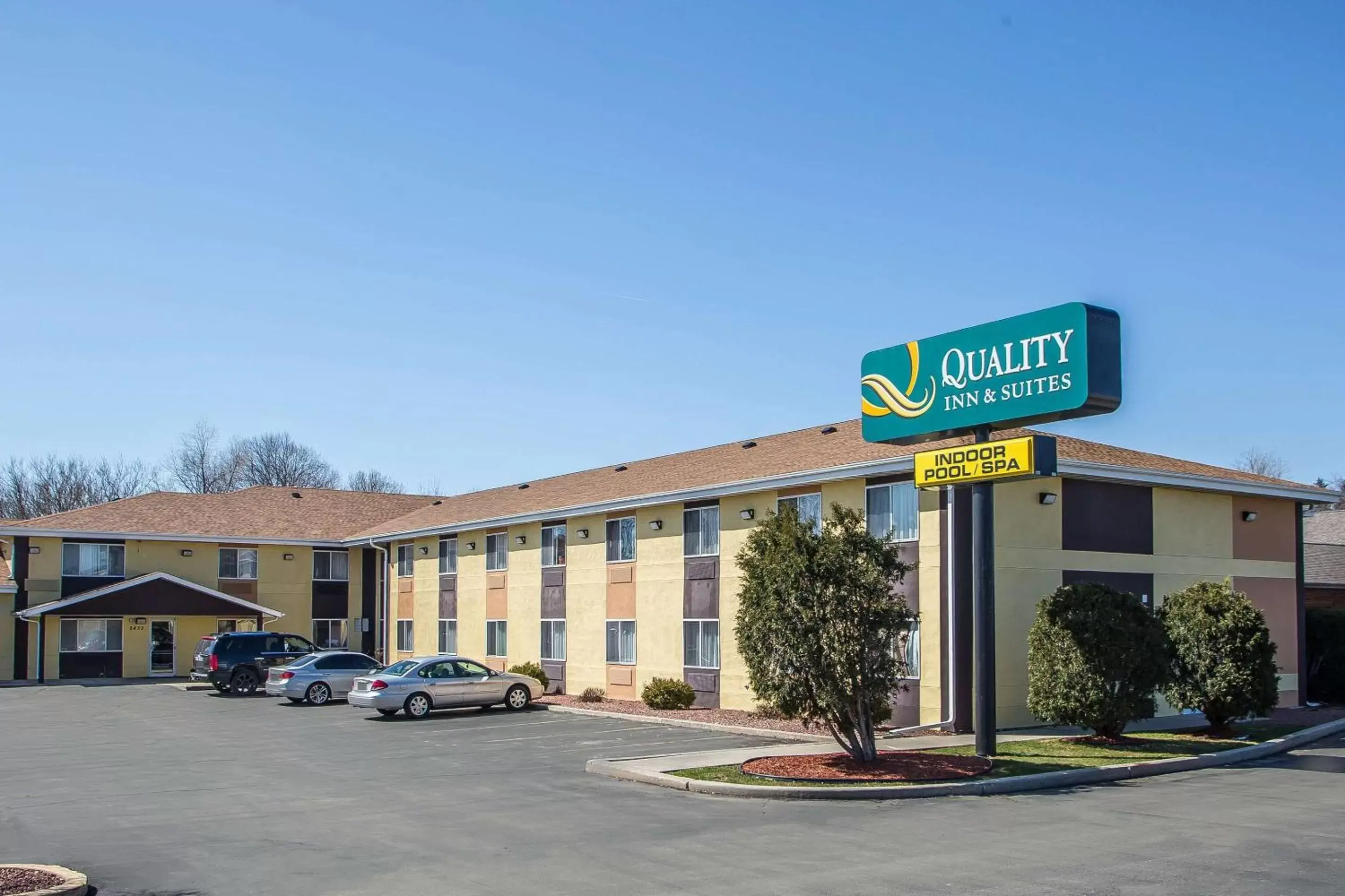 Property building in Quality Inn & Suites West Bend