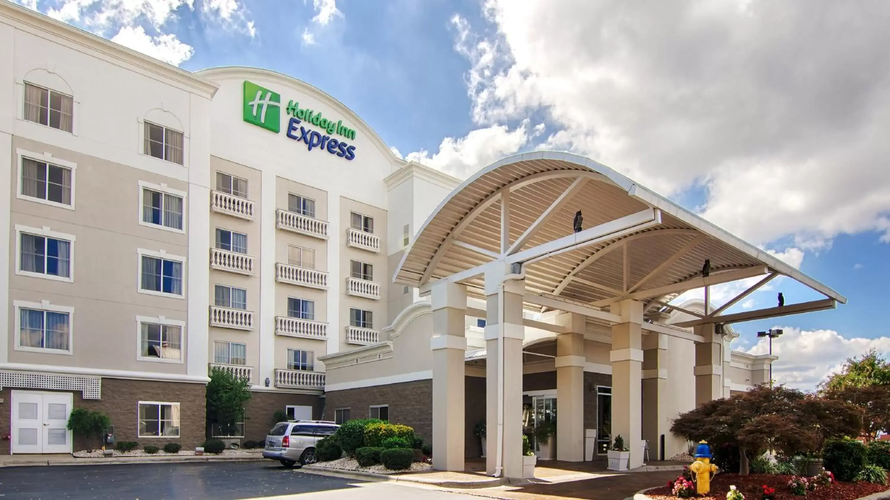 Property Building in Holiday Inn Express Hotel & Suites Mooresville - Lake Norman, an IHG Hotel