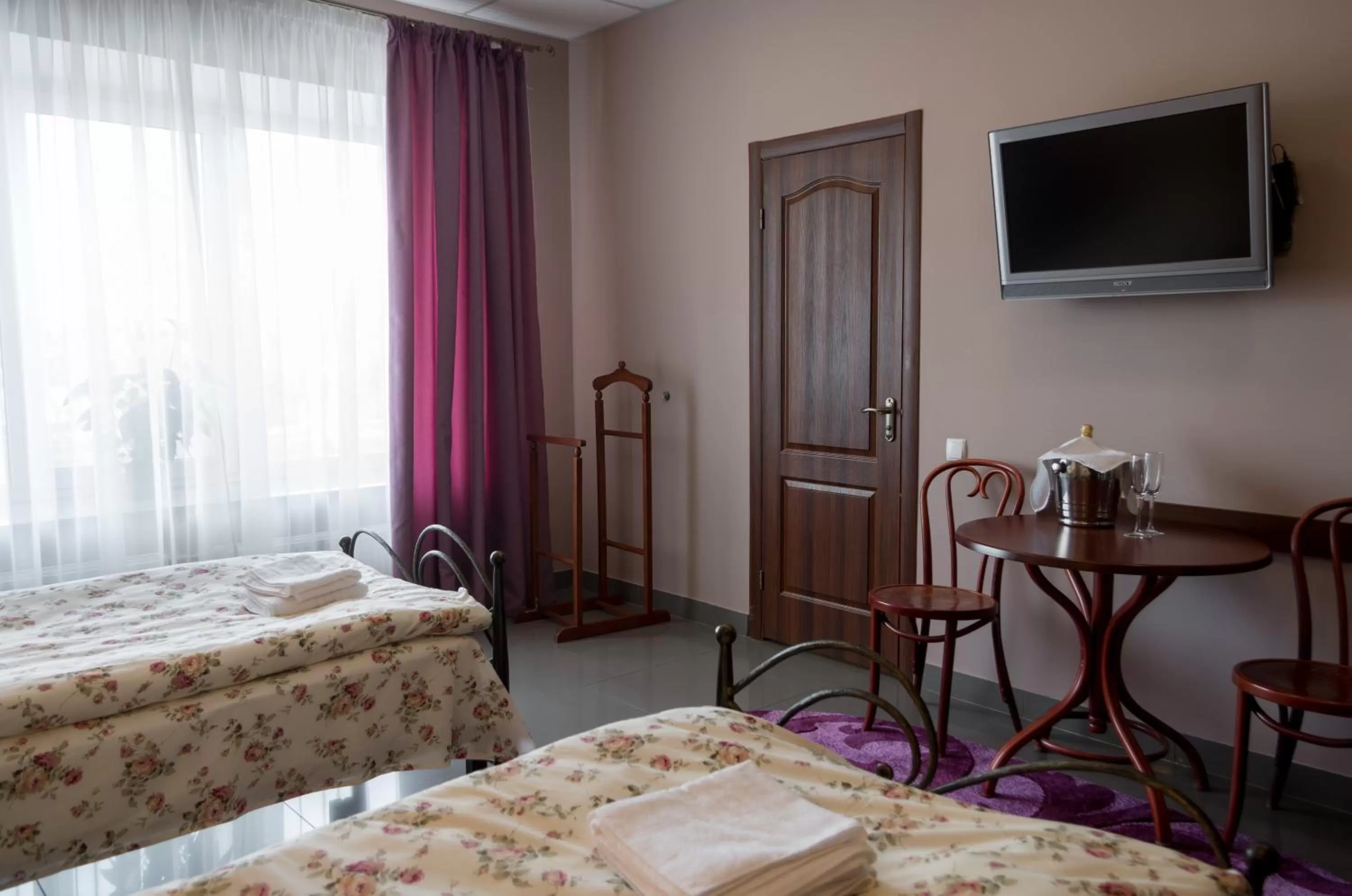 Bed in Ermitazh Hotel Complex