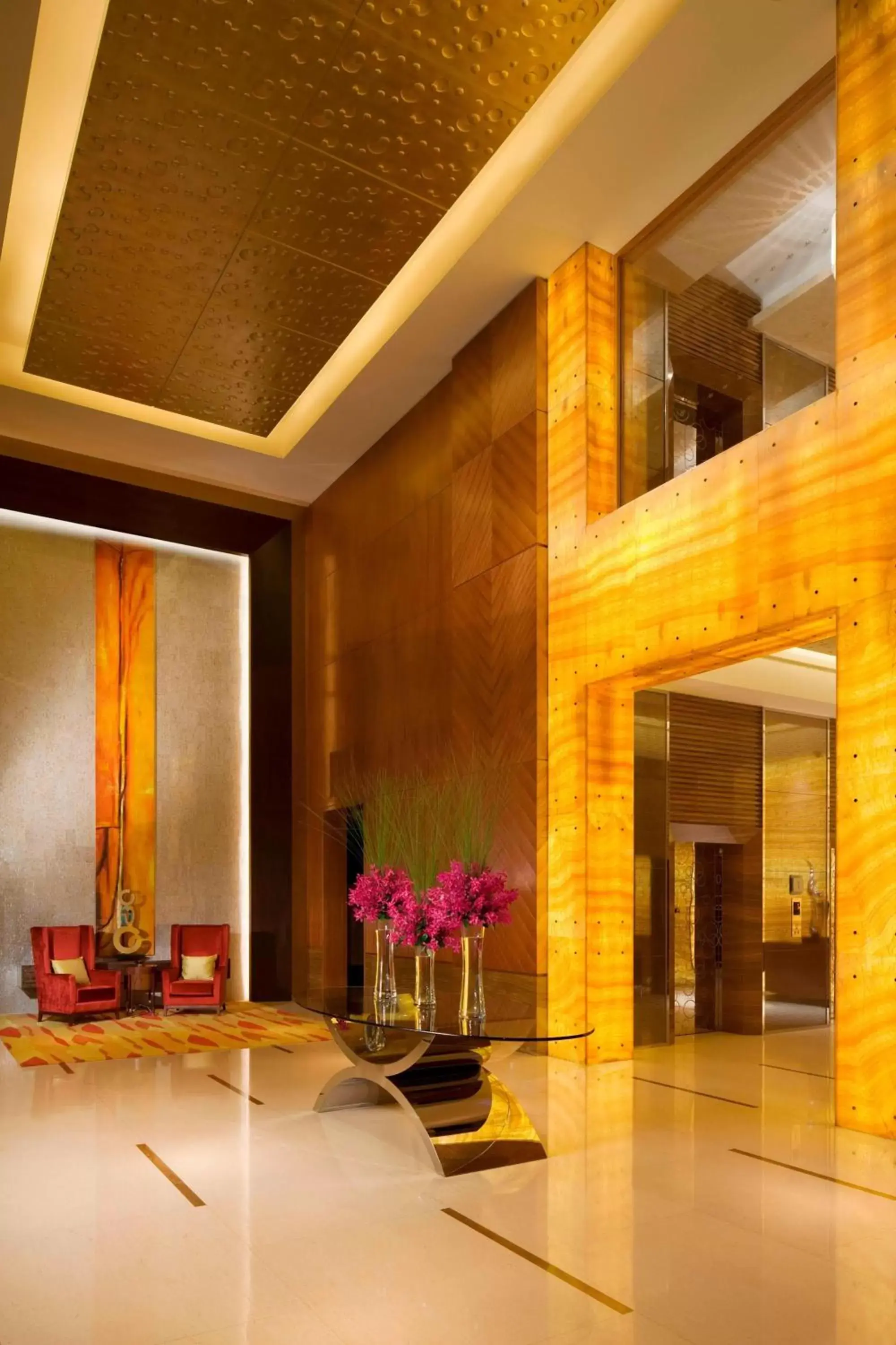 Lobby or reception in The Sandalwood Beijing Marriott Executive Apartments