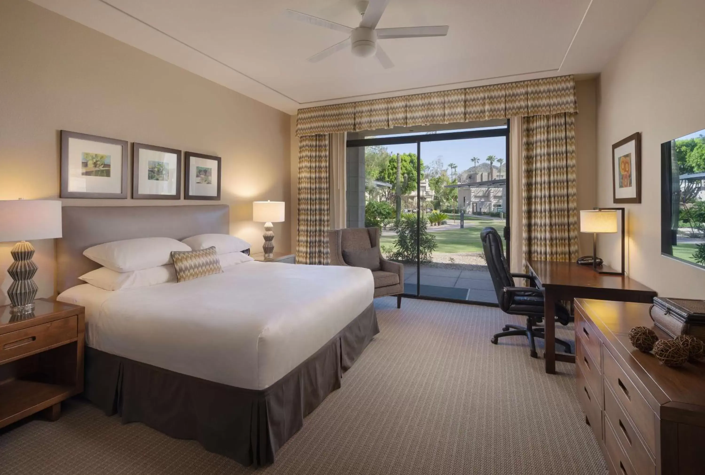 Bedroom in Arizona Biltmore A Waldorf Astoria Resort