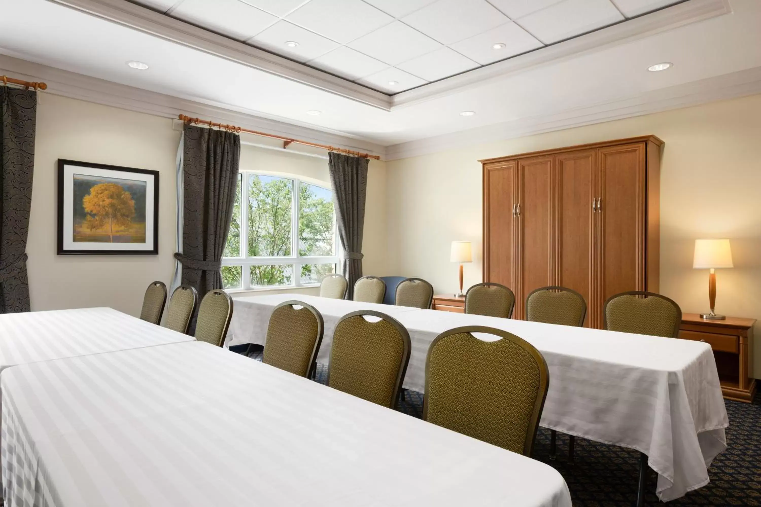 Banquet/Function facilities in Days Inn & Suites by Wyndham Collingwood