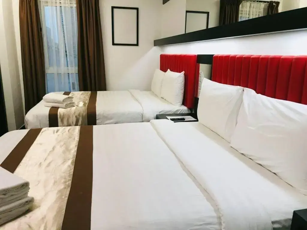 Quadruple Room in Lazdana Hotel Kuala Lumpur