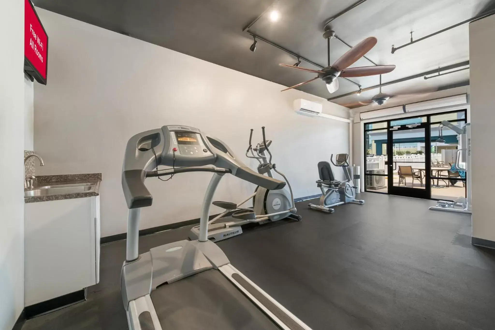 Fitness centre/facilities, Fitness Center/Facilities in Costa Azul Suites Virginia Beach by Red Collection