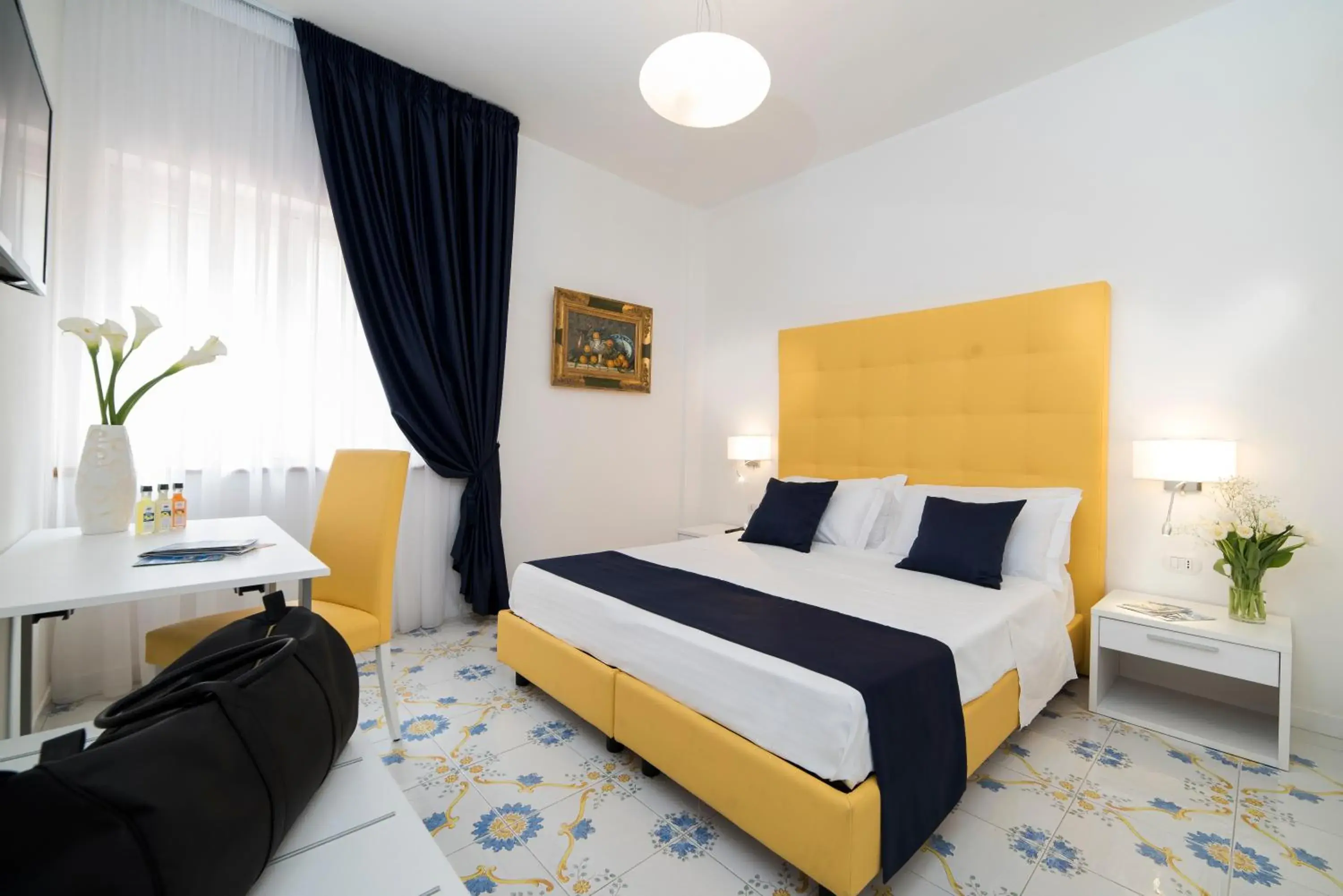 Street view, Bed in Hotel Sole Splendid Street view, Bed in Hotel Sole Splendid