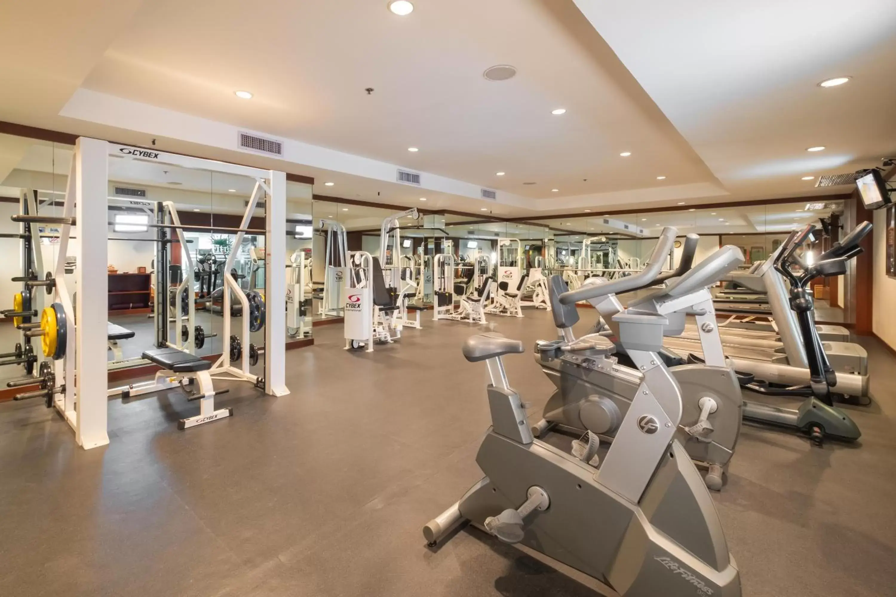 Fitness centre/facilities, Fitness Center/Facilities in Zenith Sukhumvit Hotel - SHA Extra Plus