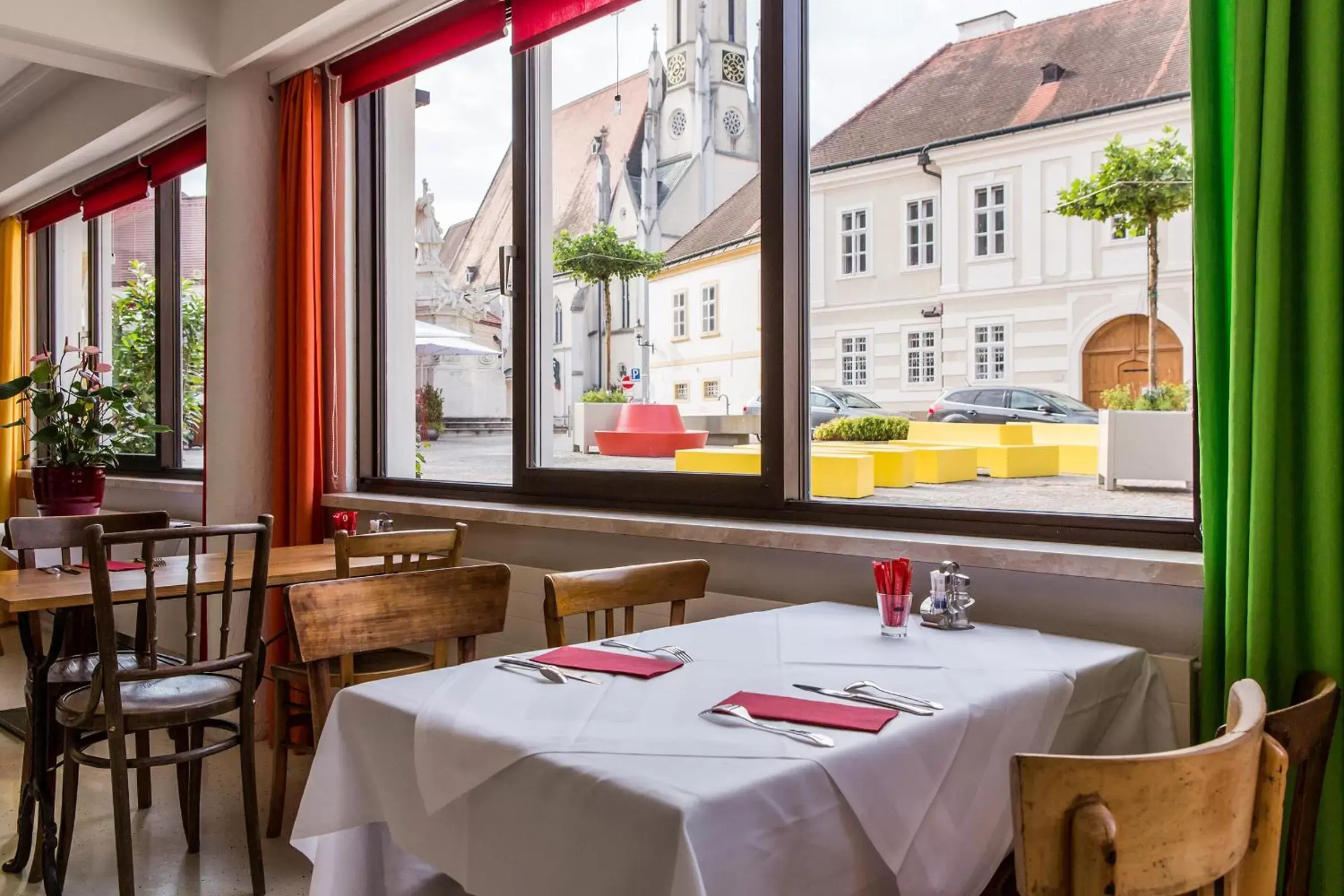 Dining area, Restaurant/Places to Eat in Hotel Stadt Melk