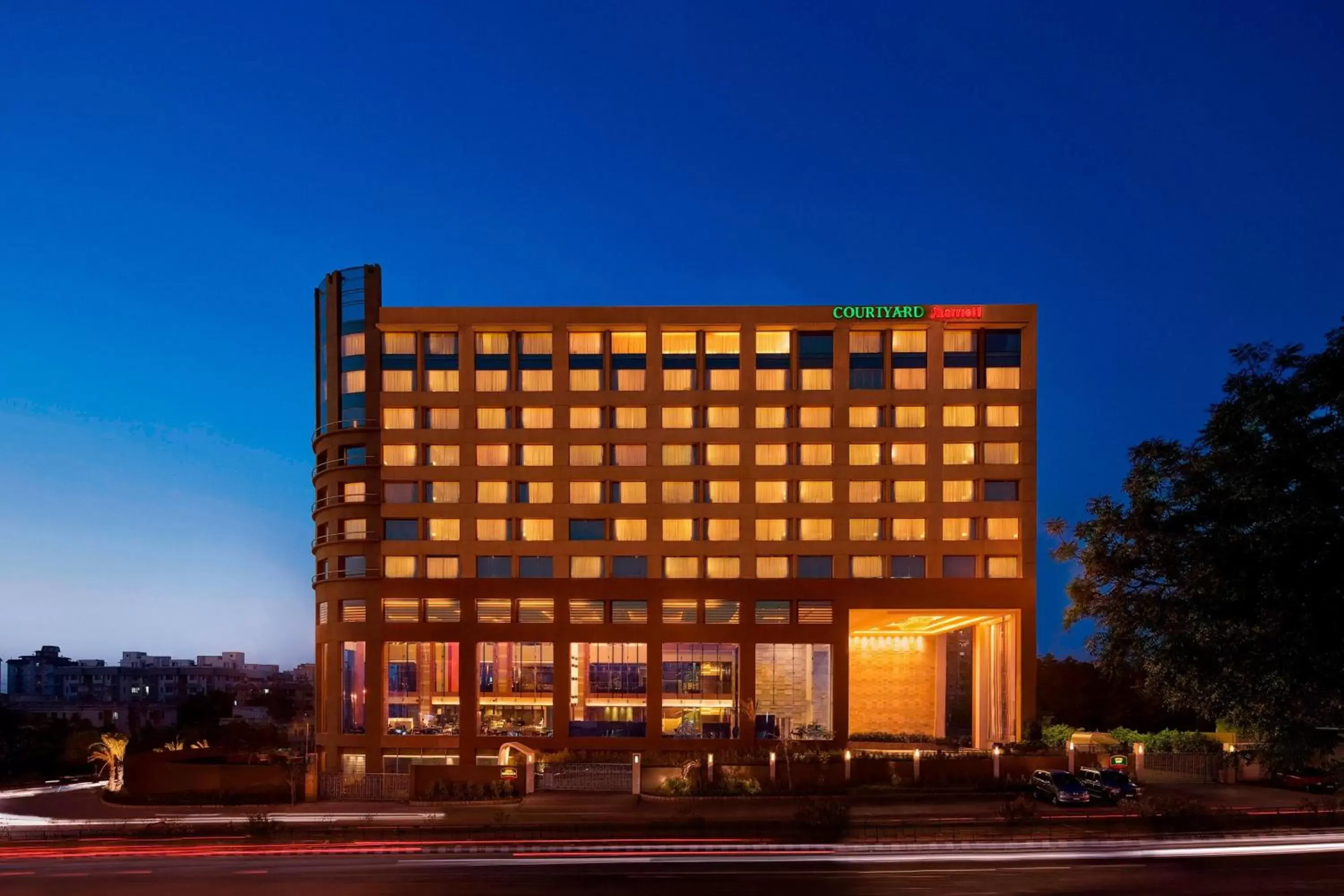 Property Building in Courtyard by Marriott Ahmedabad