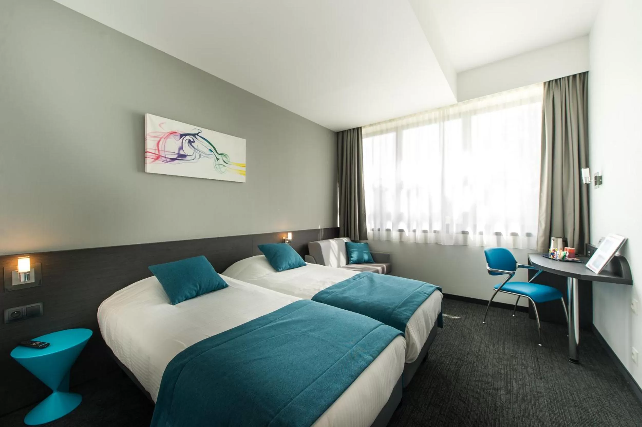 Bedroom, Bed in Hôtel Restaurant Athena Spa