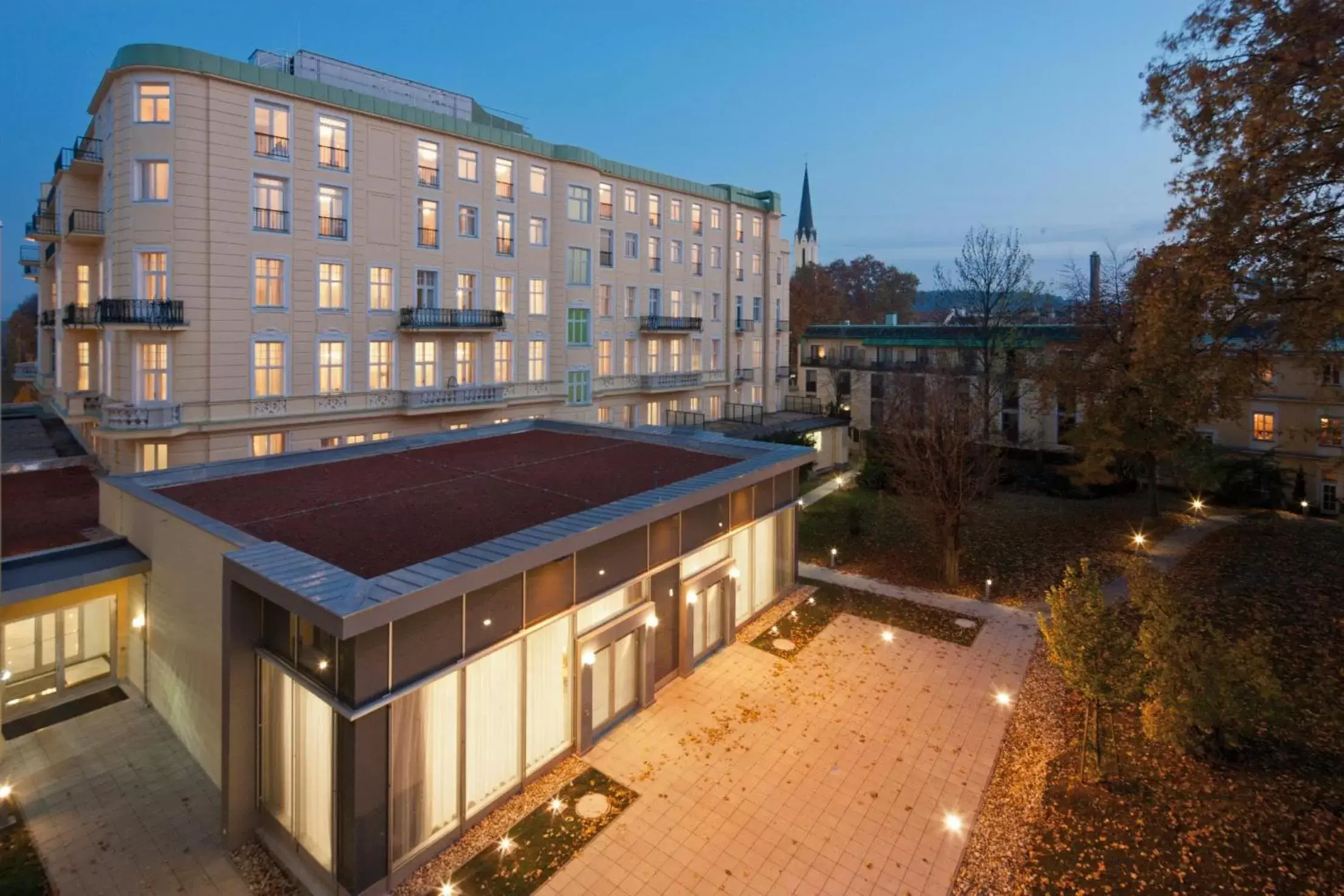 Property building, Billiards in Austria Trend Parkhotel Schönbrunn Wien