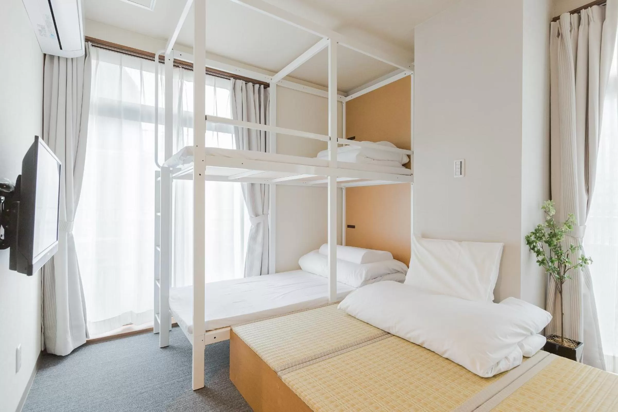 bunk bed, Bed in Playsis Asakusa
