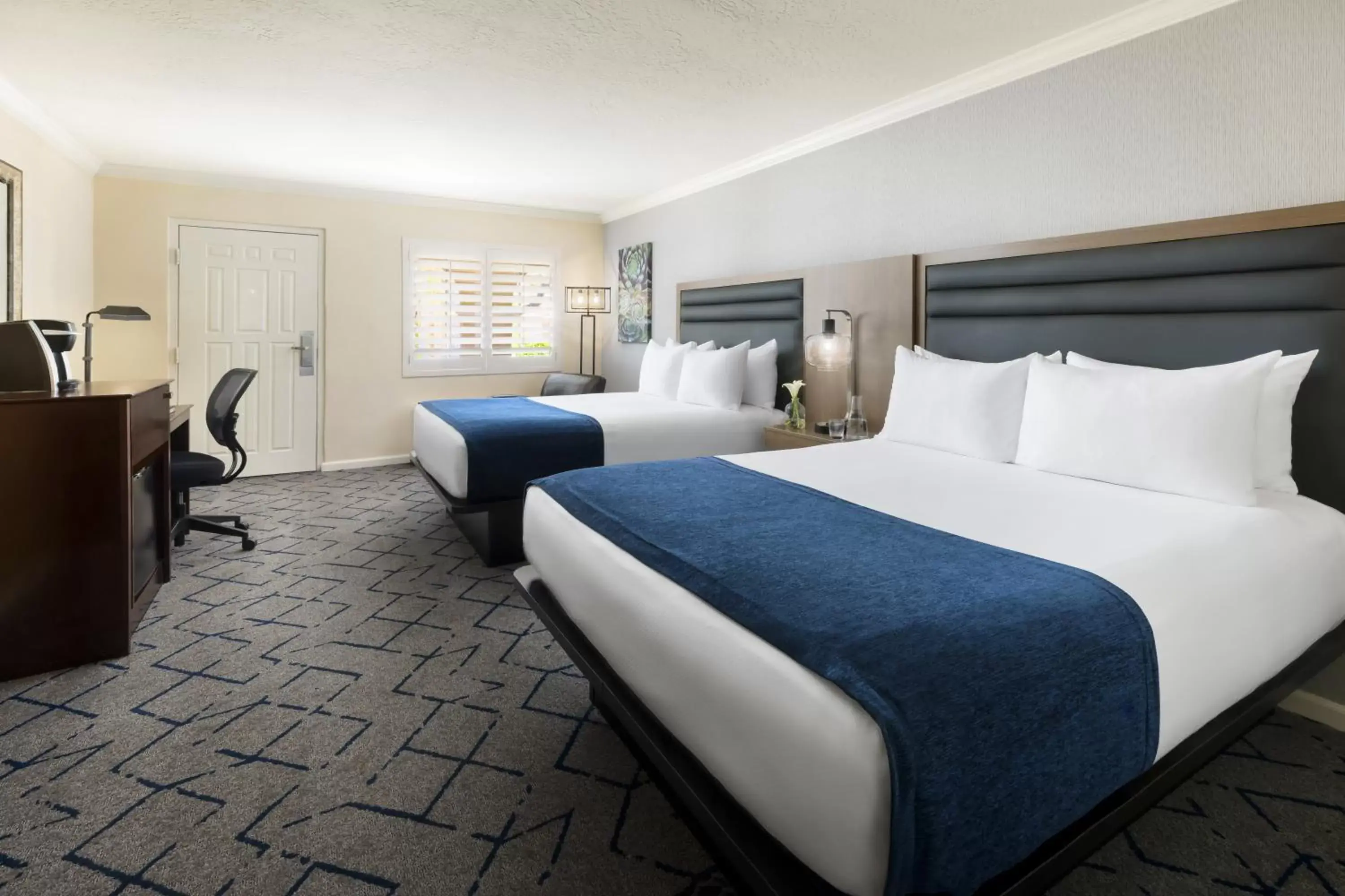 Bedroom, Bed in The Scottsdale Plaza Resort & Villas