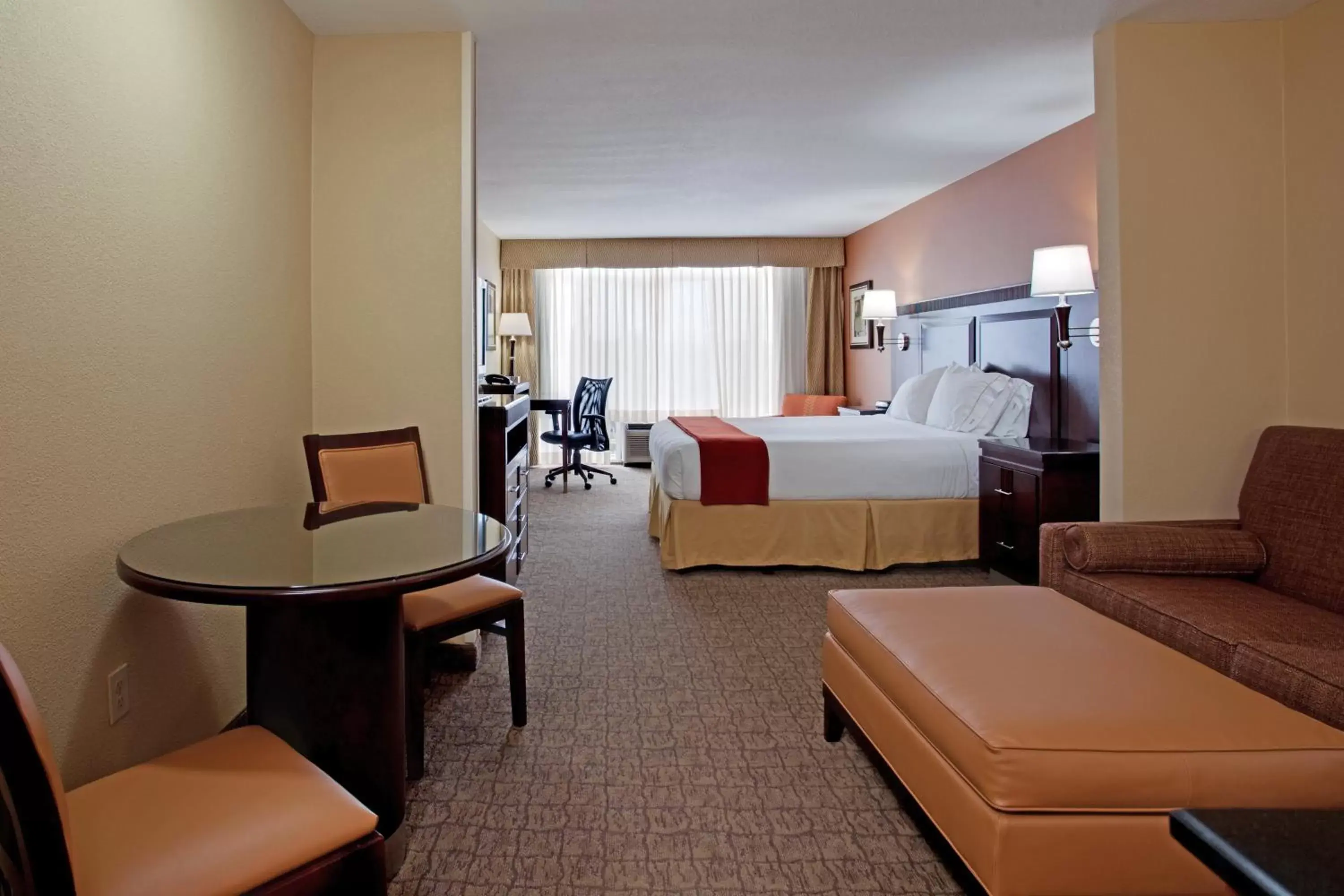 Photo of the whole room in Holiday Inn Express San Diego - Sorrento Valley, an IHG Hotel