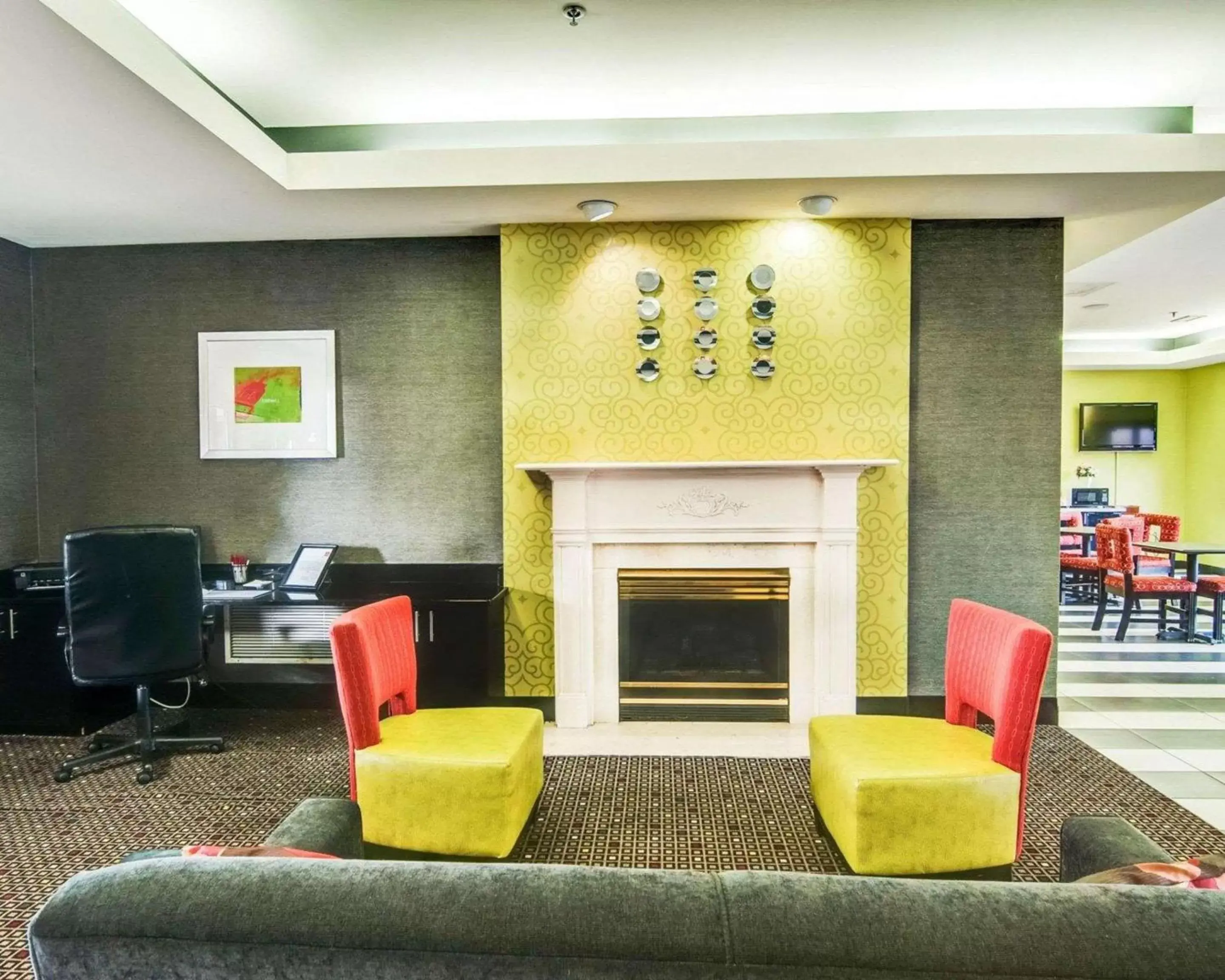 Lobby or reception, Lobby/Reception in Comfort Suites Inn at Ridgewood Farm