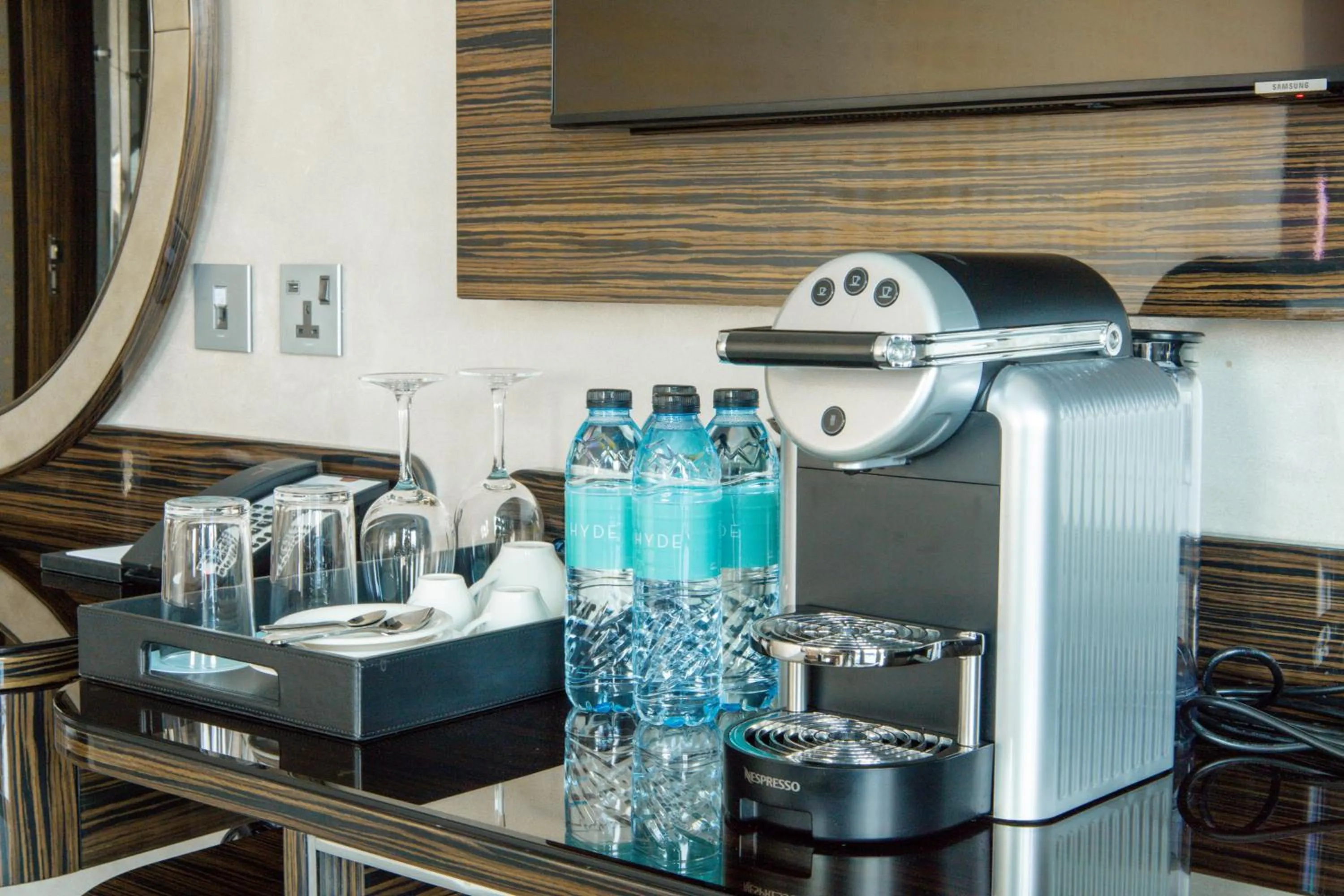 Coffee/tea facilities in Hyde Hotel Dubai