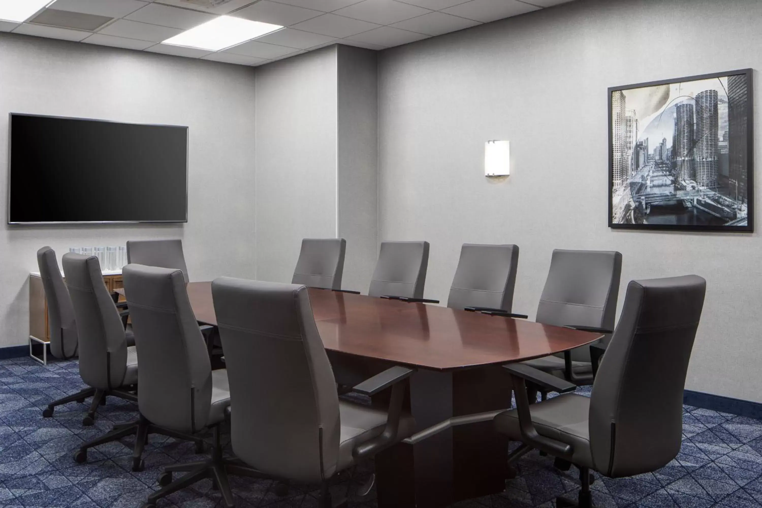 Meeting/conference room in Courtyard by Marriott Chicago Downtown/River North