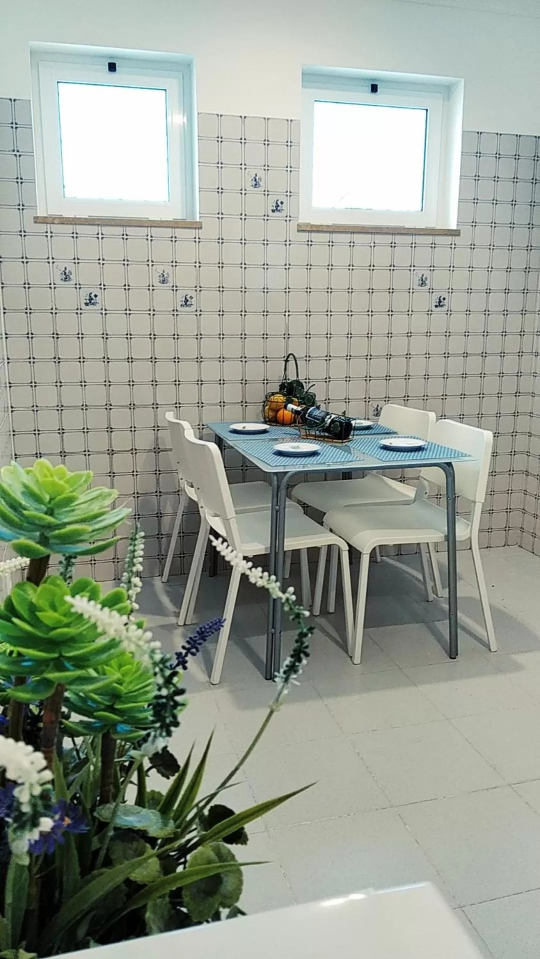 Kitchen or kitchenette in Vila Milreu Guest House