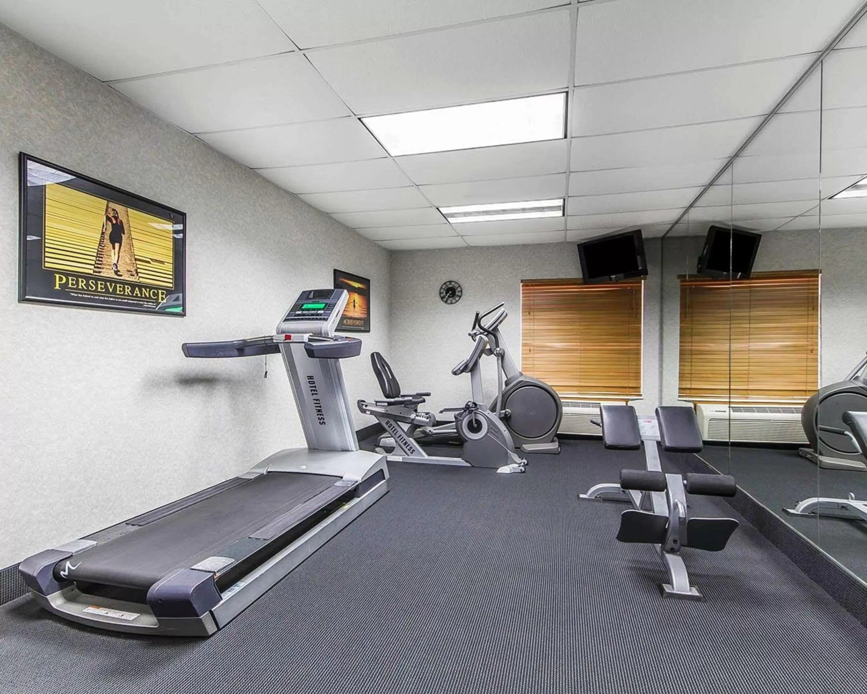 Fitness centre/facilities in Comfort Inn Owatonna near Medical Center