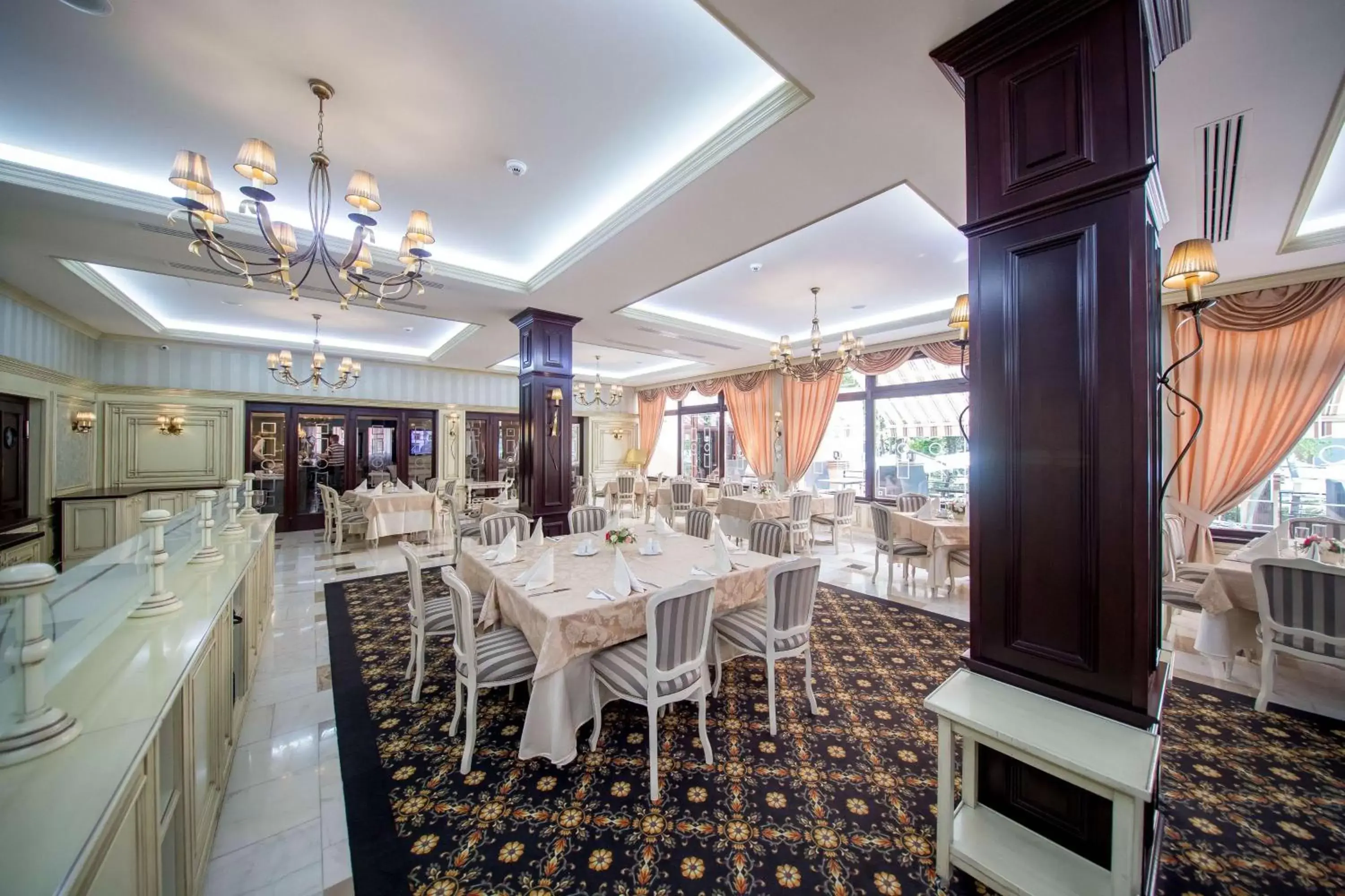 Restaurant/Places to Eat in Best Western Central Hotel