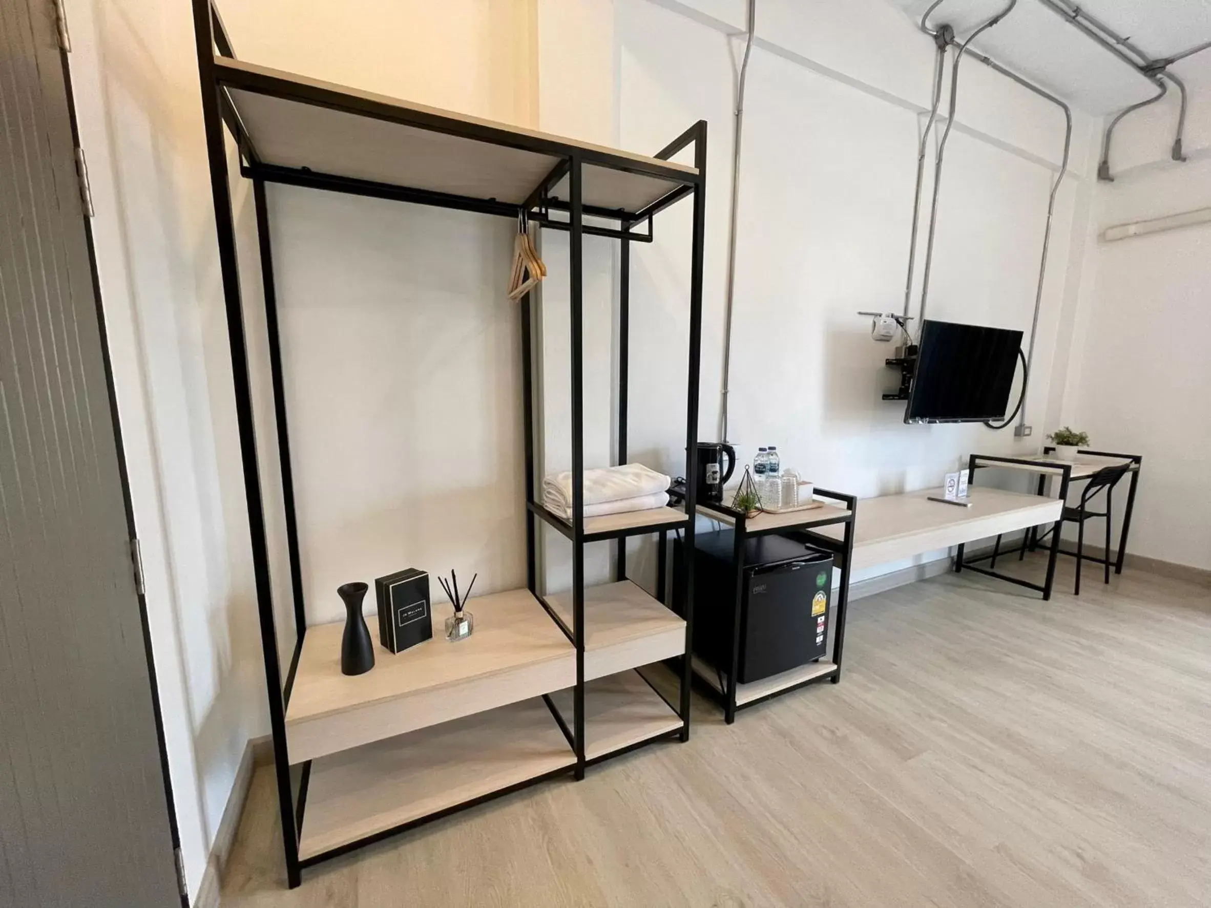 Standard King Room in Luka House Standard King Room in Luka House