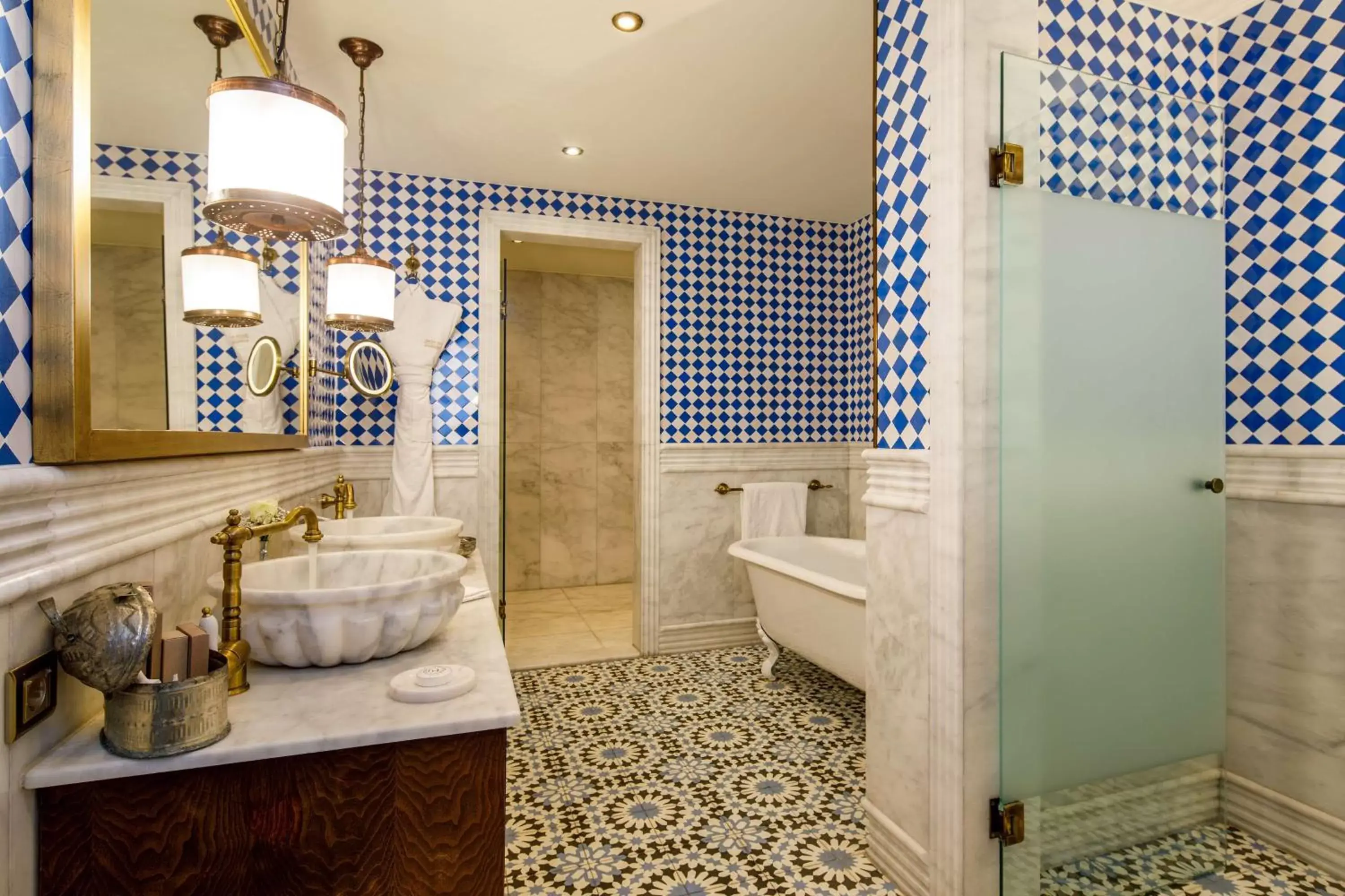 Bathroom in Hagia Sofia Mansions Istanbul, Curio Collection by Hilton