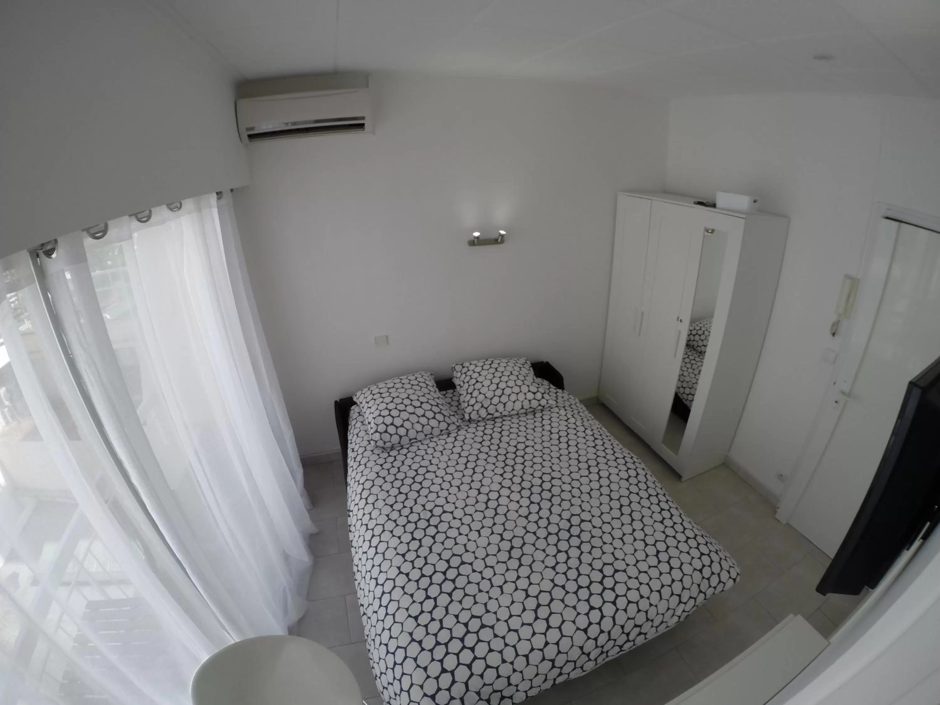 Bed in Studio carré d'or situé à 50 m de la plage