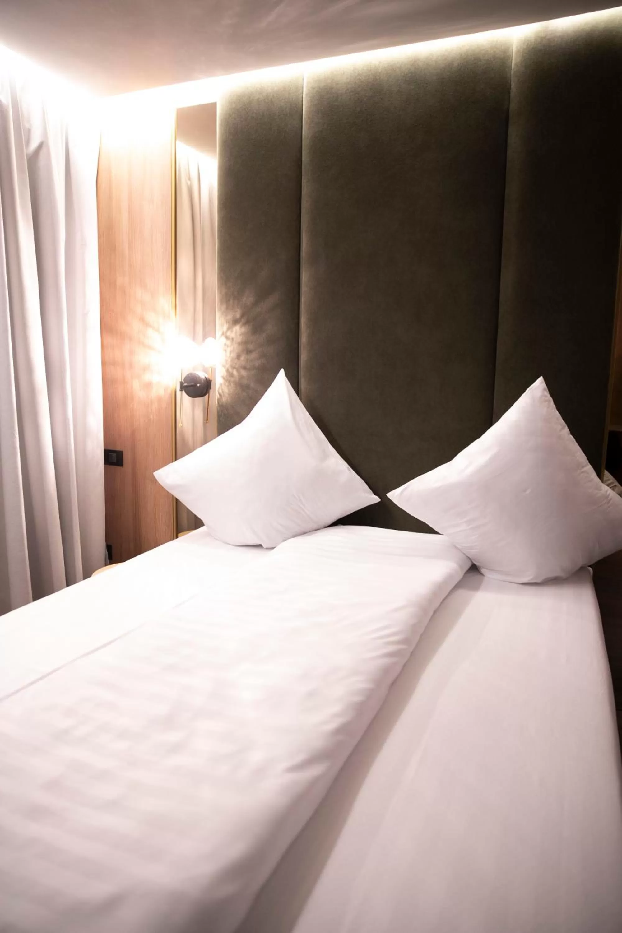 Bedroom, Bed in Cosmopolita Boutique Hotel