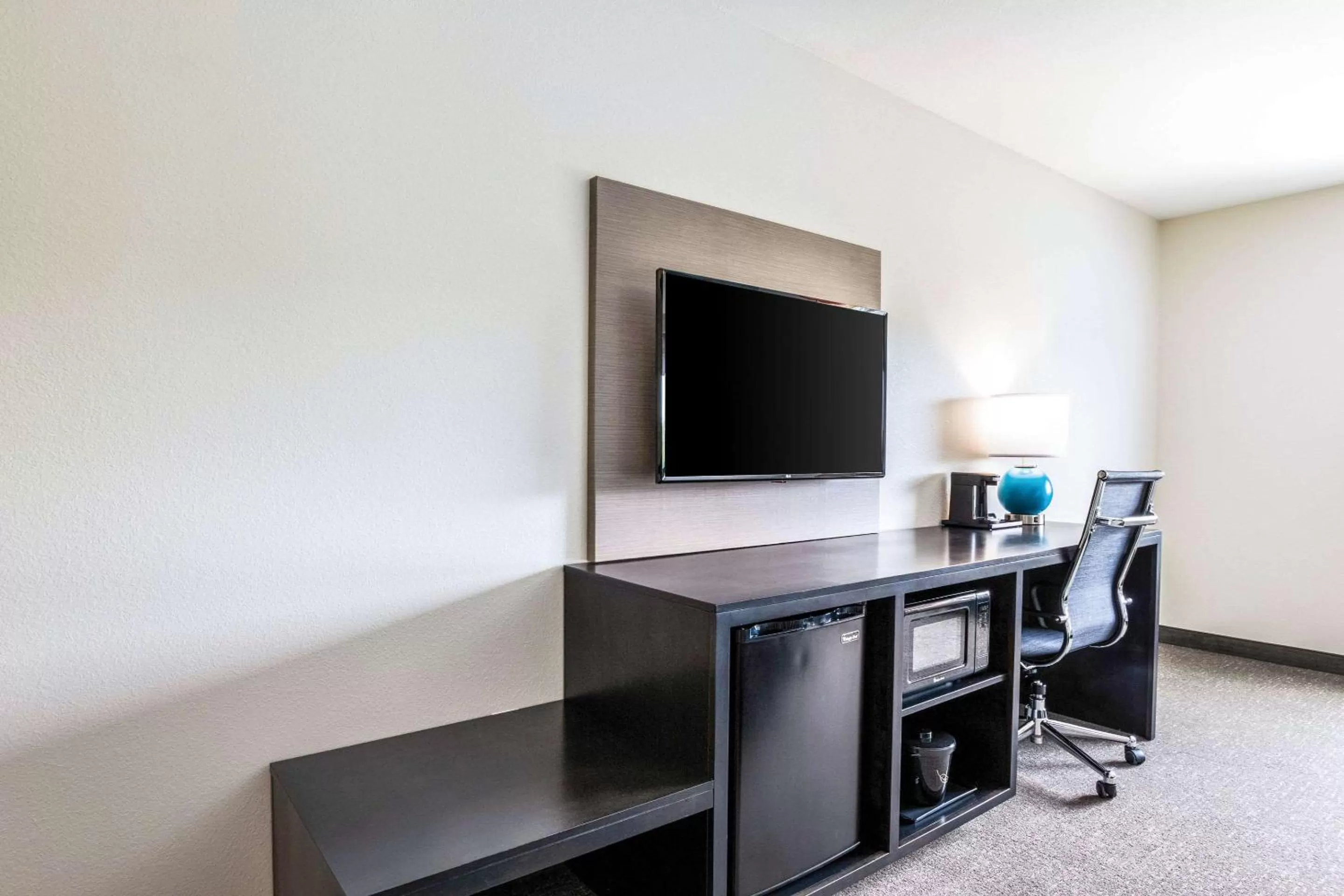 Bedroom in Sleep Inn Winfield - Teays Valley