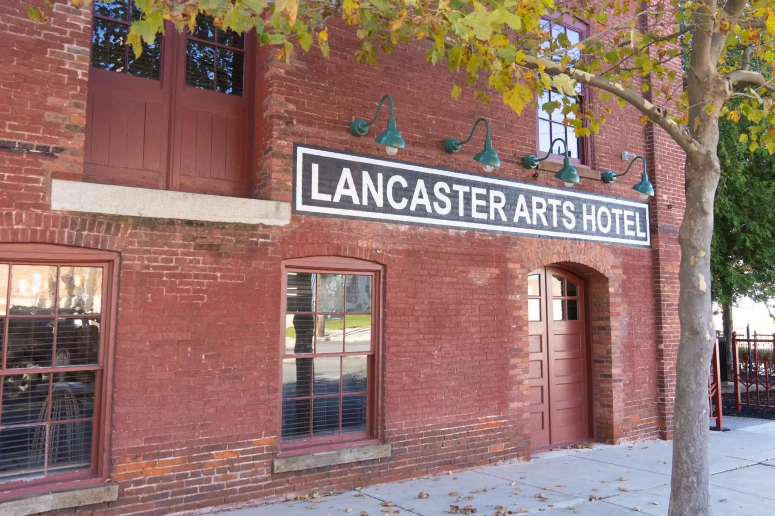 Property building in Lancaster Arts Hotel