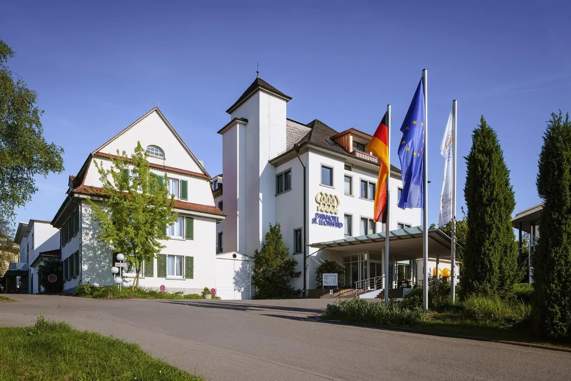 Facade/entrance, Property Building in Parkhotel St.Leonhard