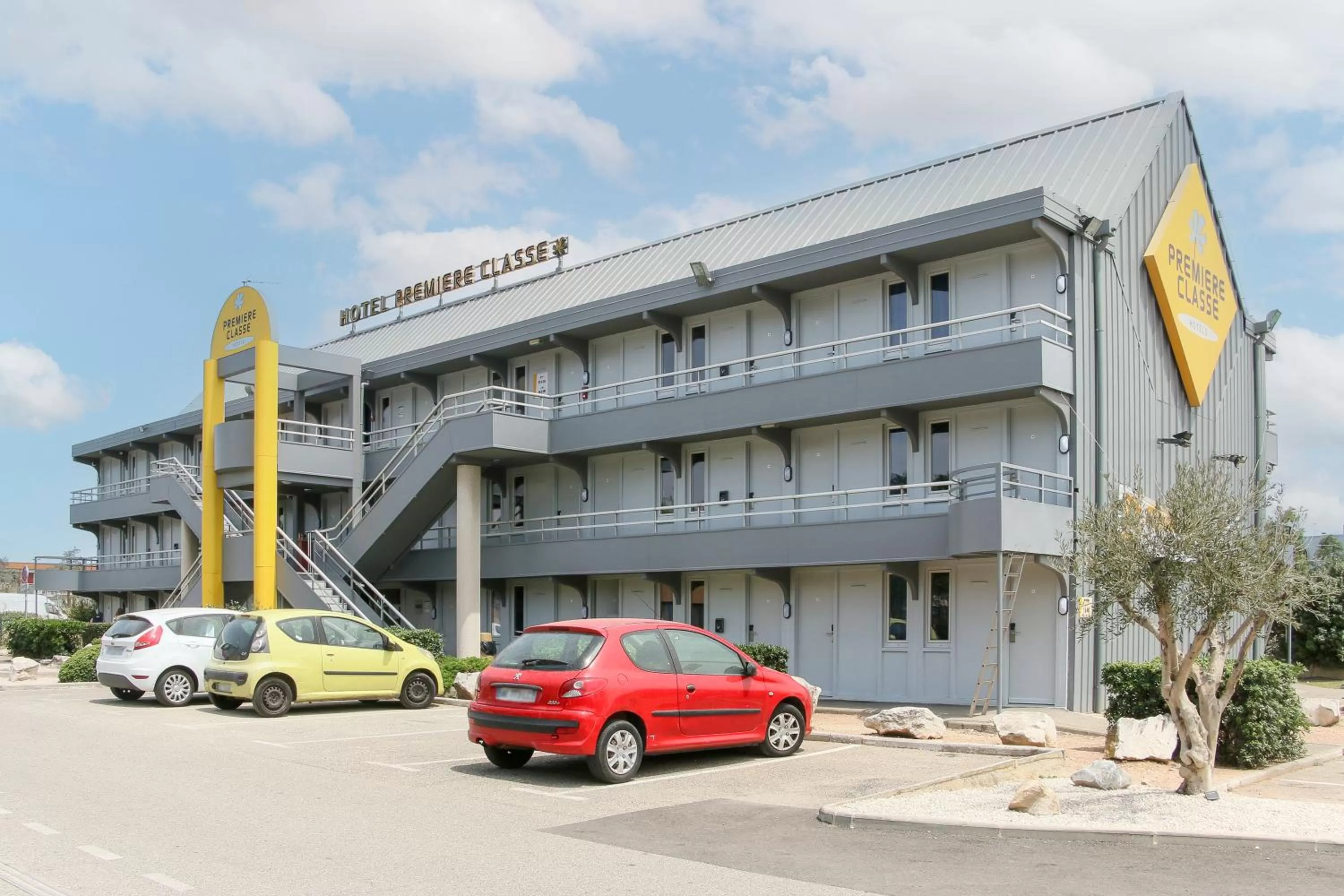 Property building in Première Classe Aéroport Marseille