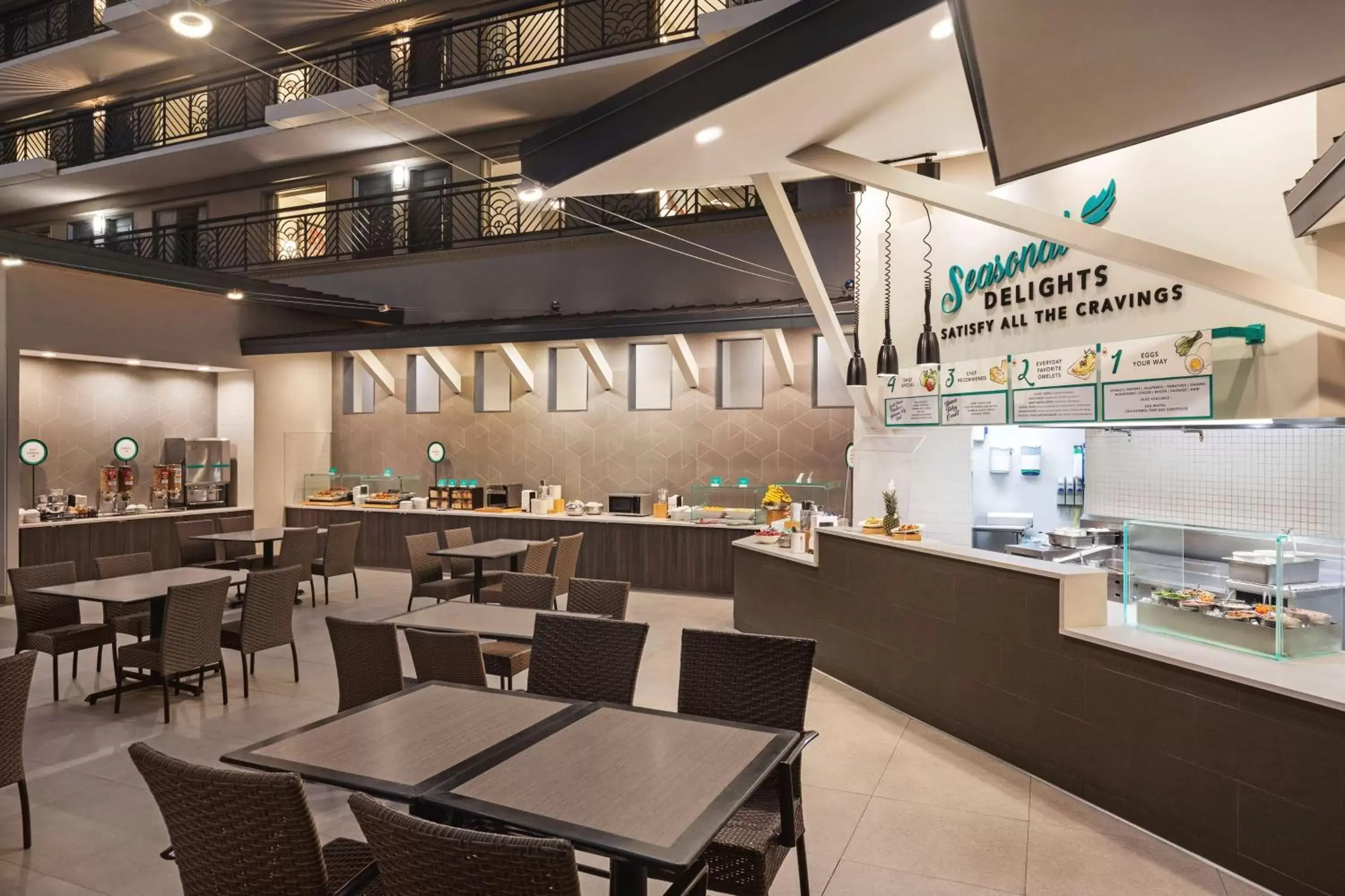 Breakfast, Restaurant/Places to Eat in Embassy Suites by Hilton Miami International Airport