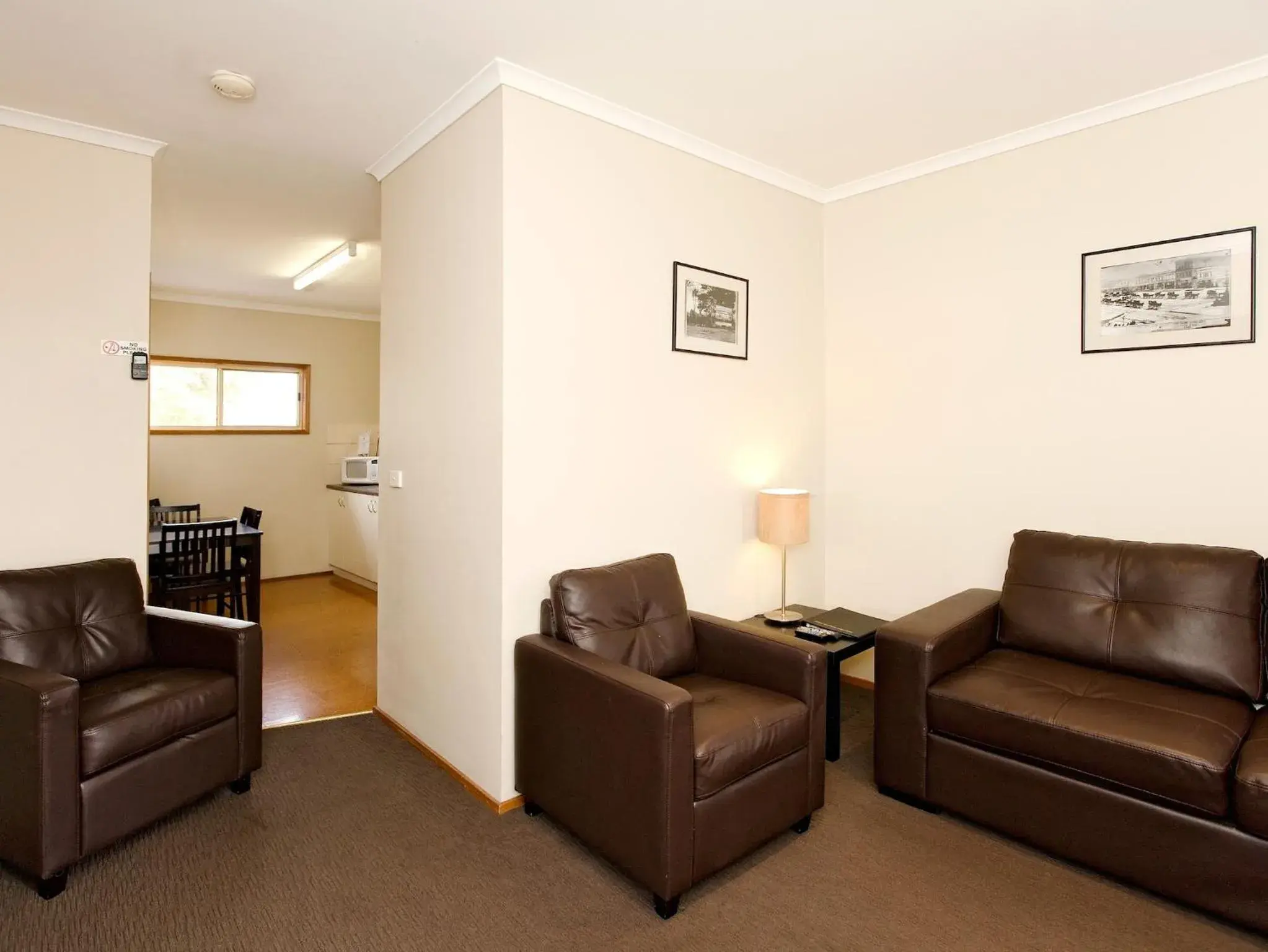 Living room, Seating Area in Central City Motor Inn Ballarat