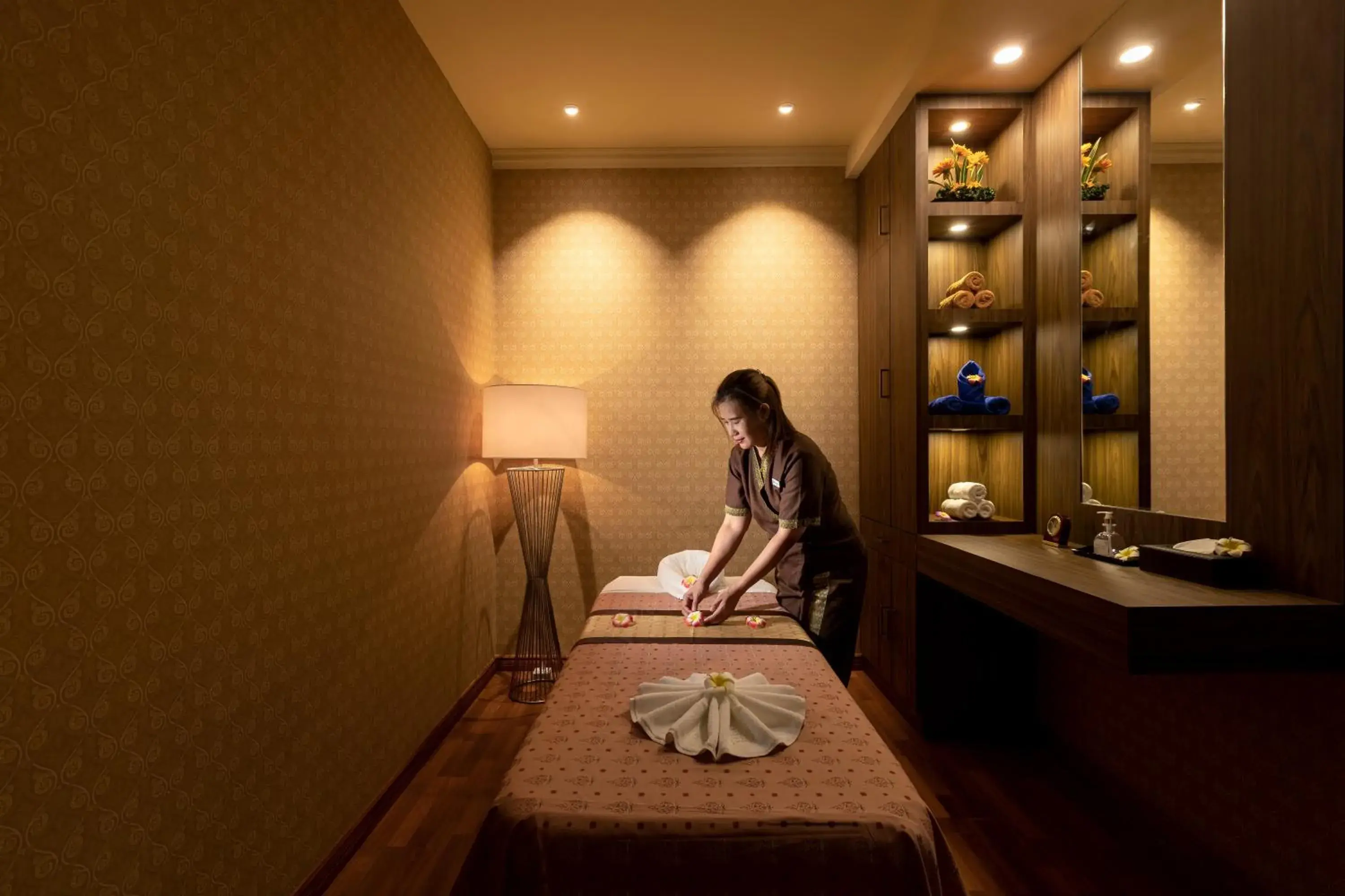 Massage in Grand Palace Hotel