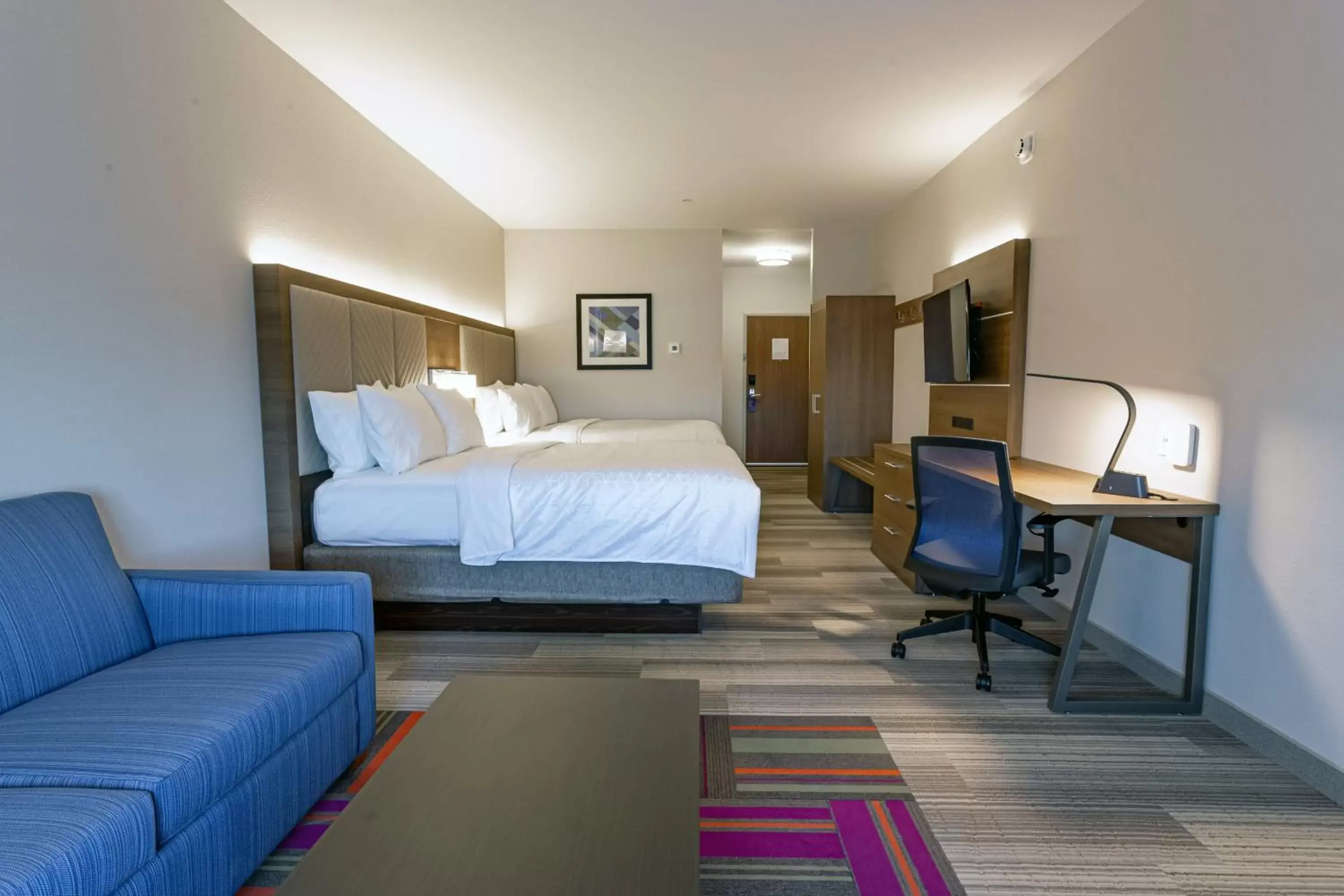 Photo of the whole room in Holiday Inn Express & Suites - Columbus - Worthington, an IHG Hotel