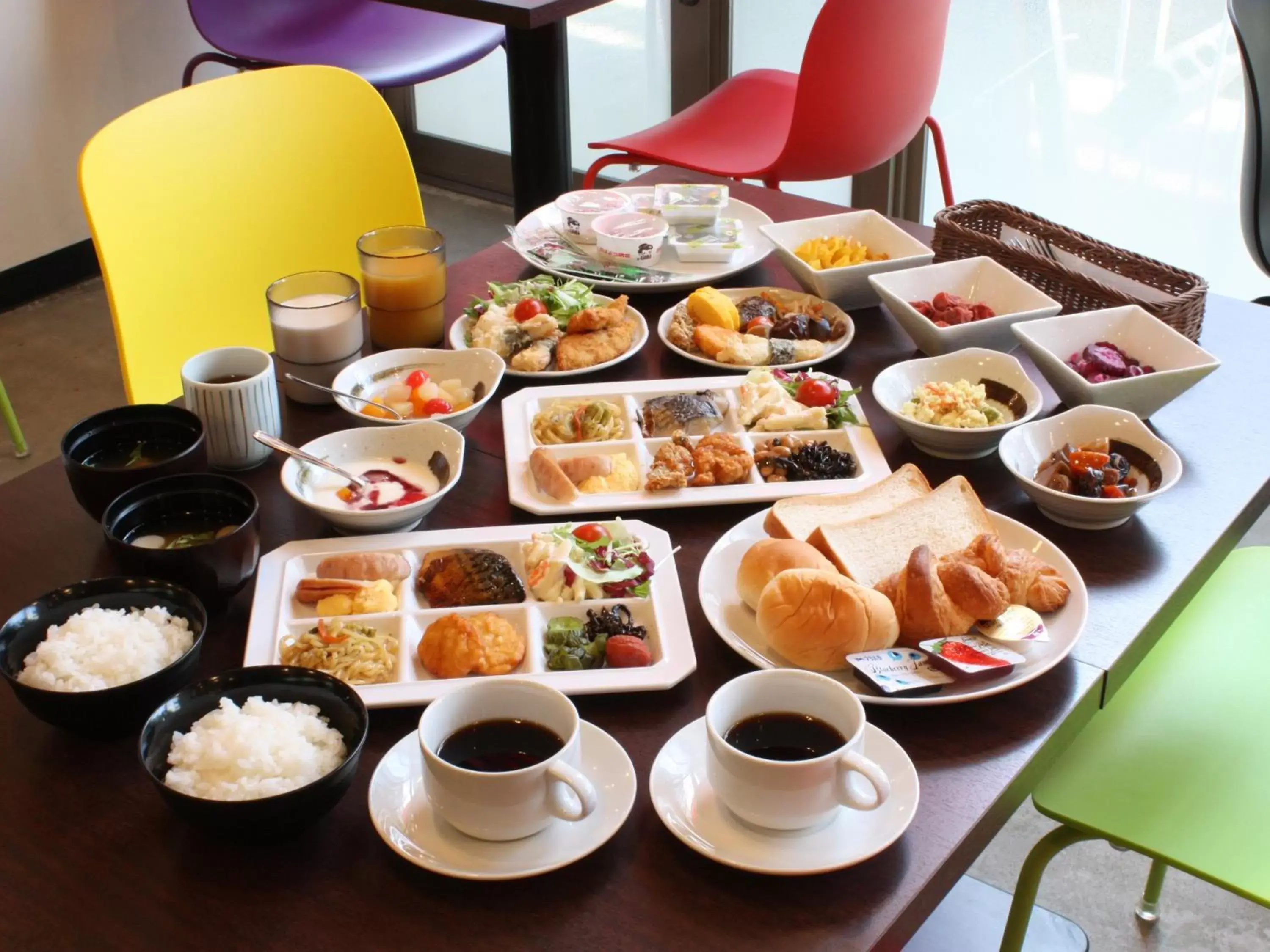 Restaurant/places to eat, Breakfast in APA Hotel Toyama-Ekimae Minami