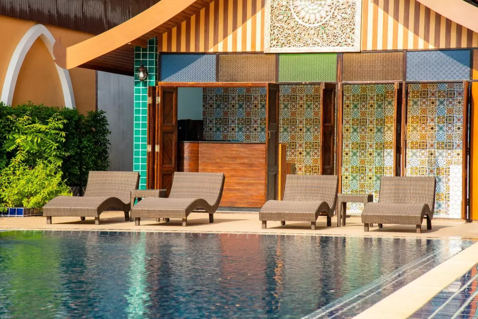 Swimming Pool in The LD Pattaya Hotel