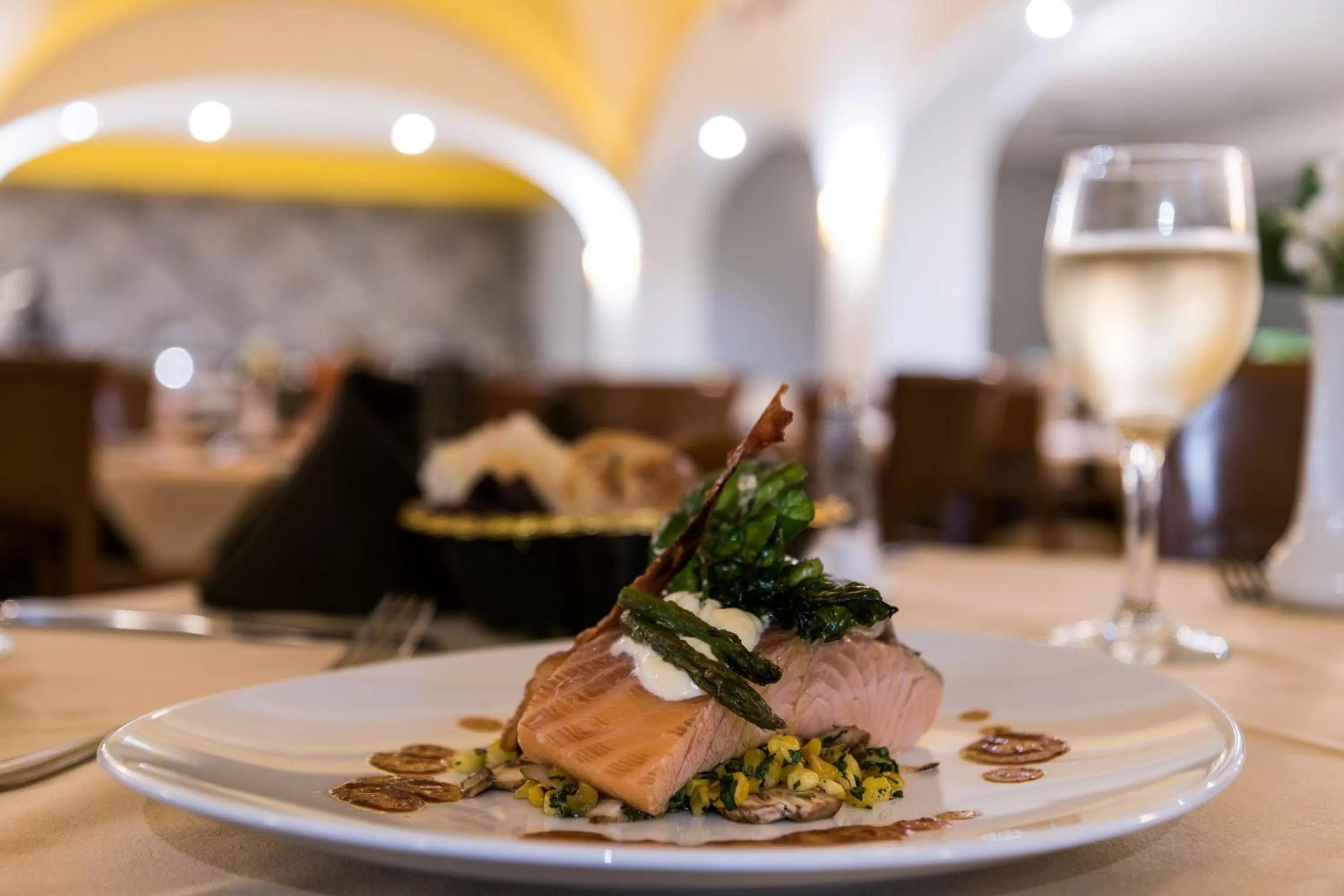 Photo of the whole room in Holiday Inn Guadalajara Expo Plaza del Sol by IHG