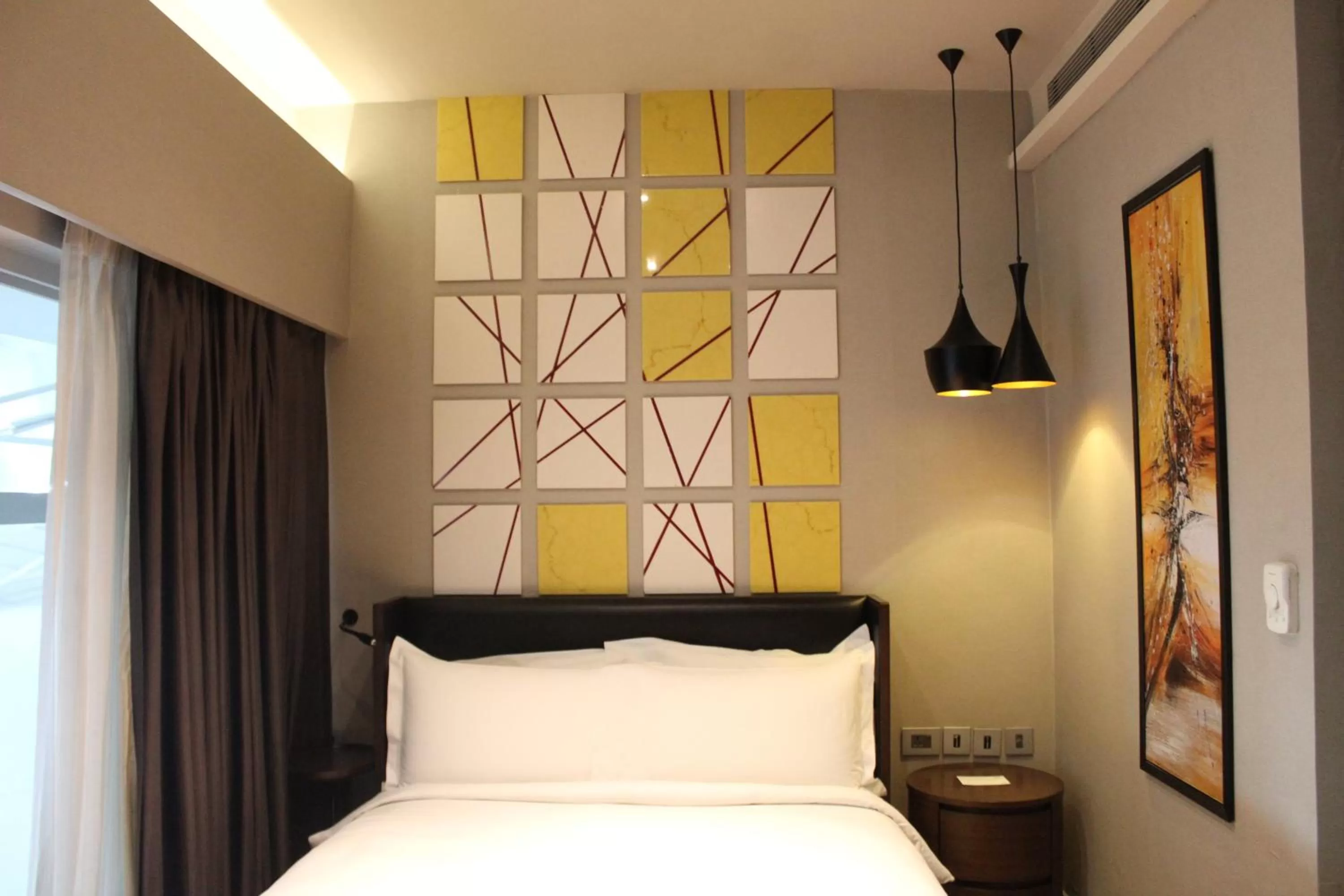 View (from property/room), Bed in Holiday Inn Express New Delhi International Airport T3 by IHG