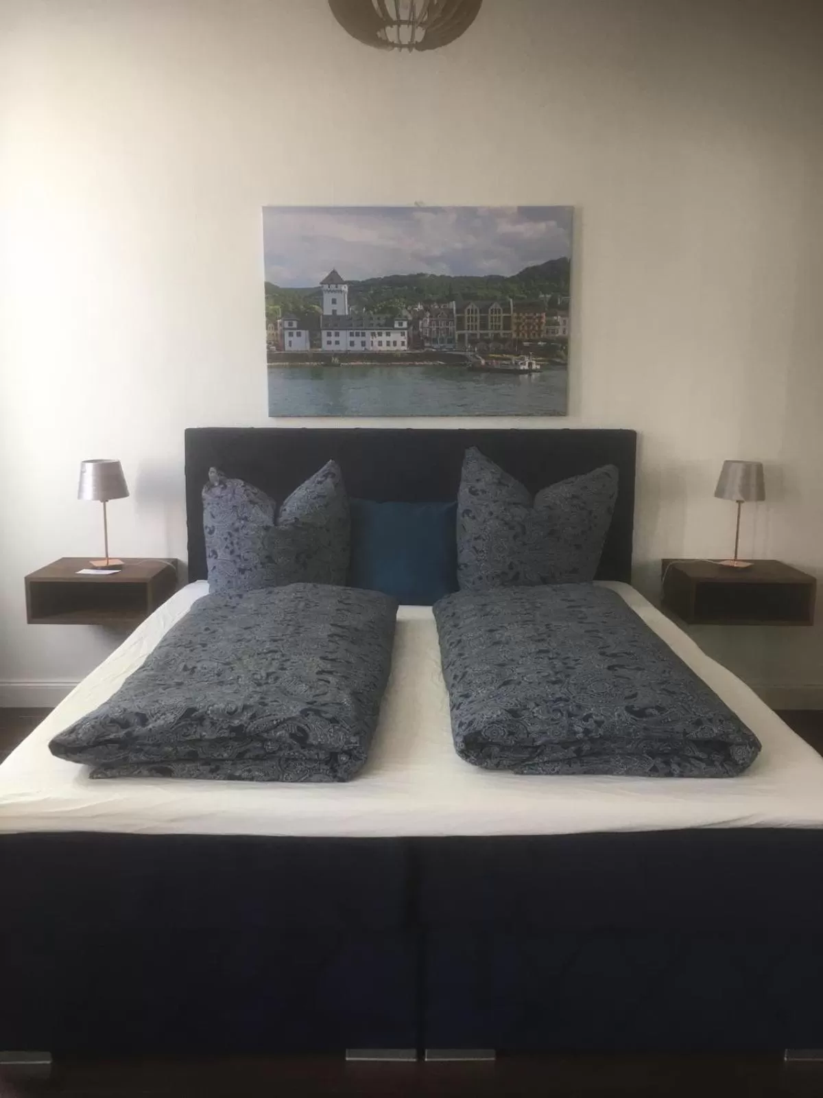 Bed in Pension Zur Fähre