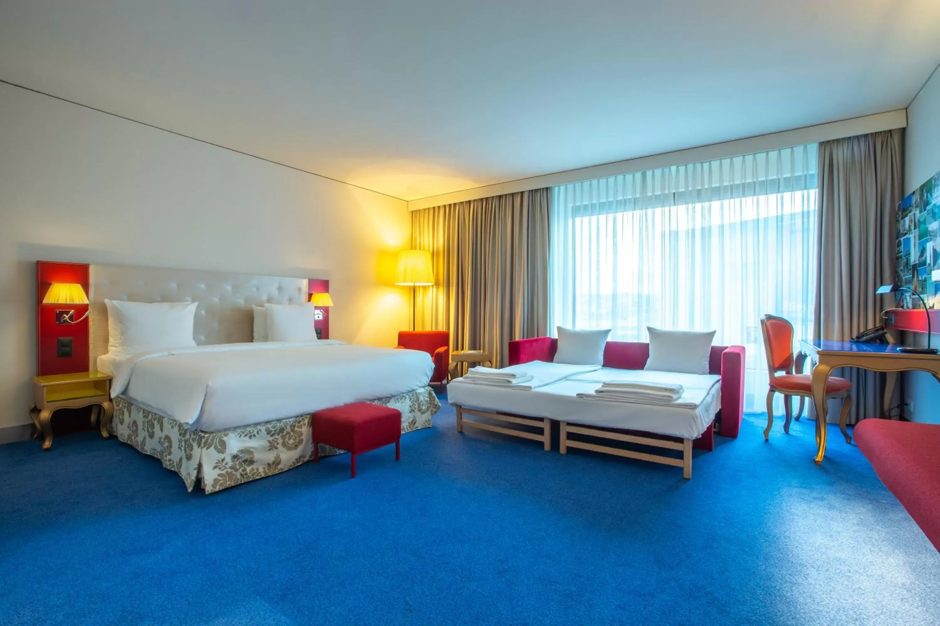 Bed in Radisson Blu Hotel Zurich Airport