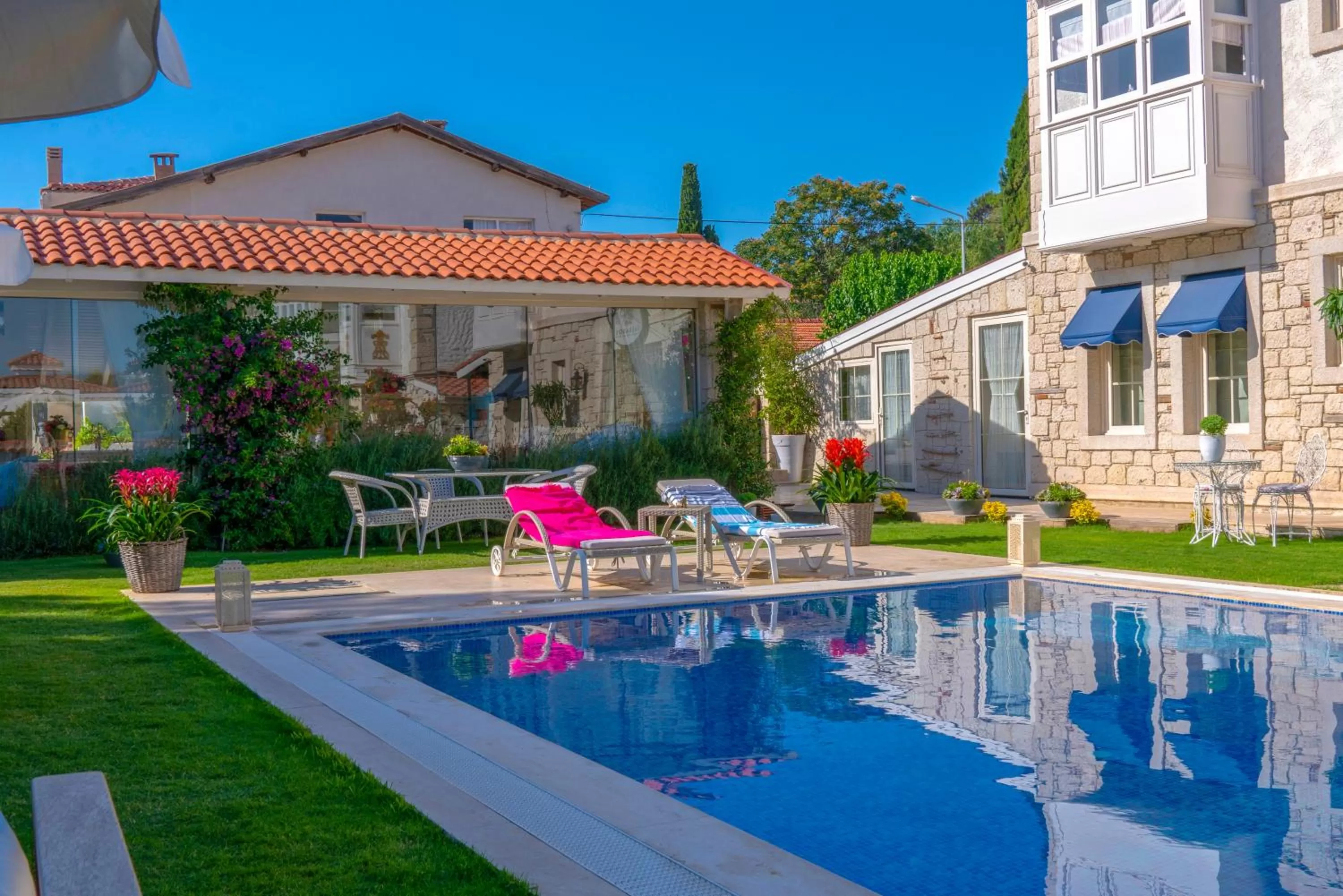 Property building in Salbakos Herakleia Hotel