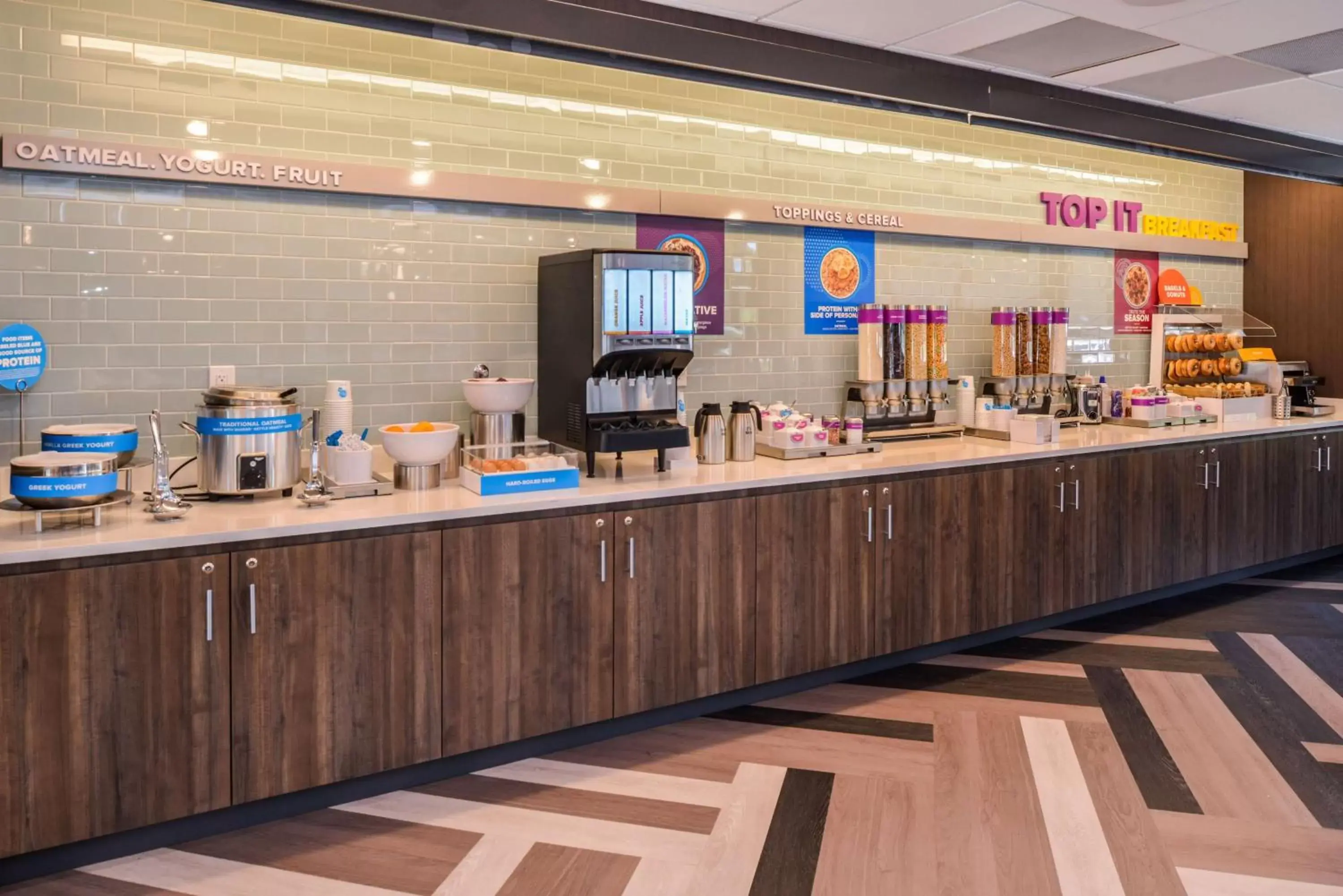 Dining area, Restaurant/Places to Eat in Tru By Hilton Little Rock West