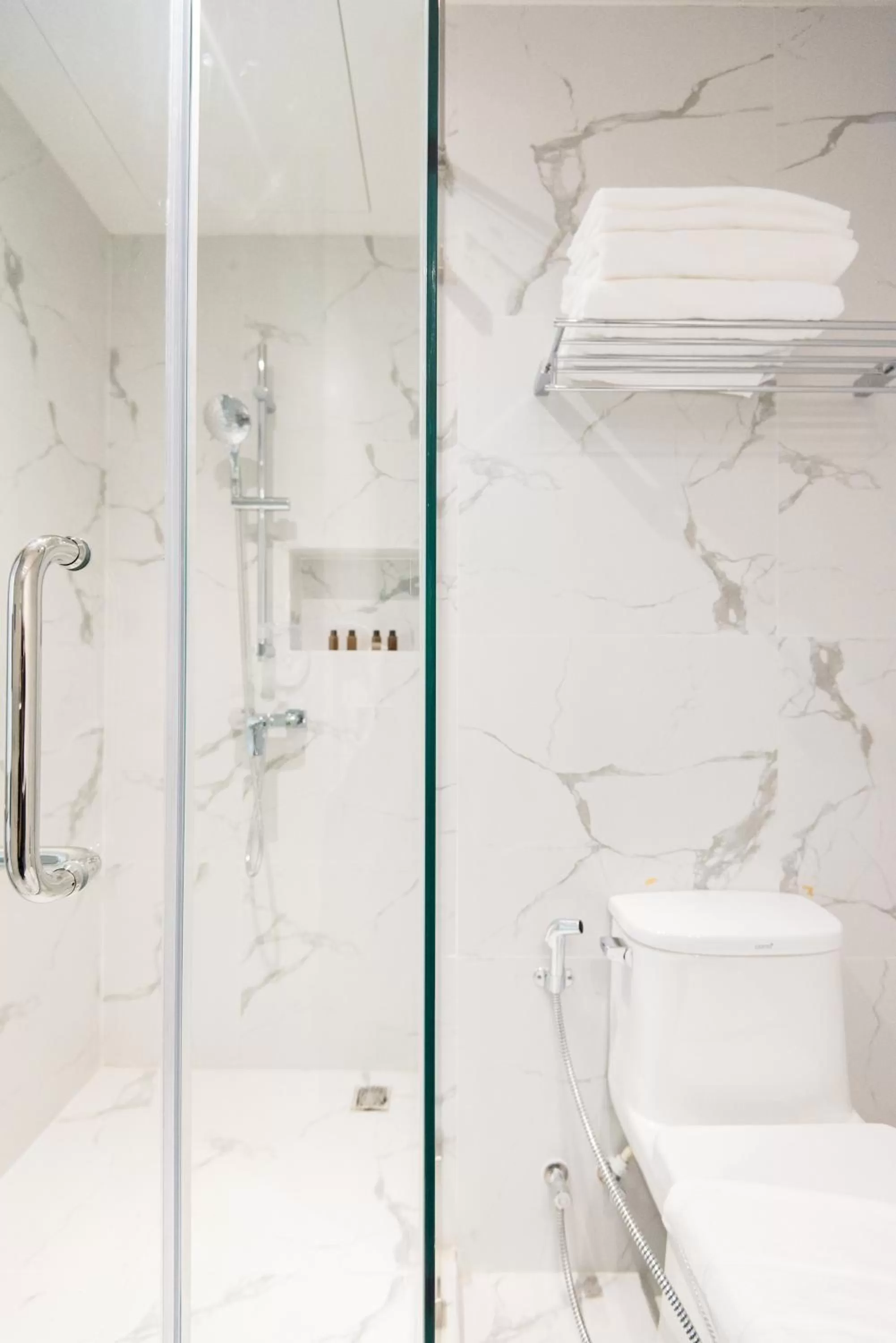 Shower in Madison Bangkok Hotel