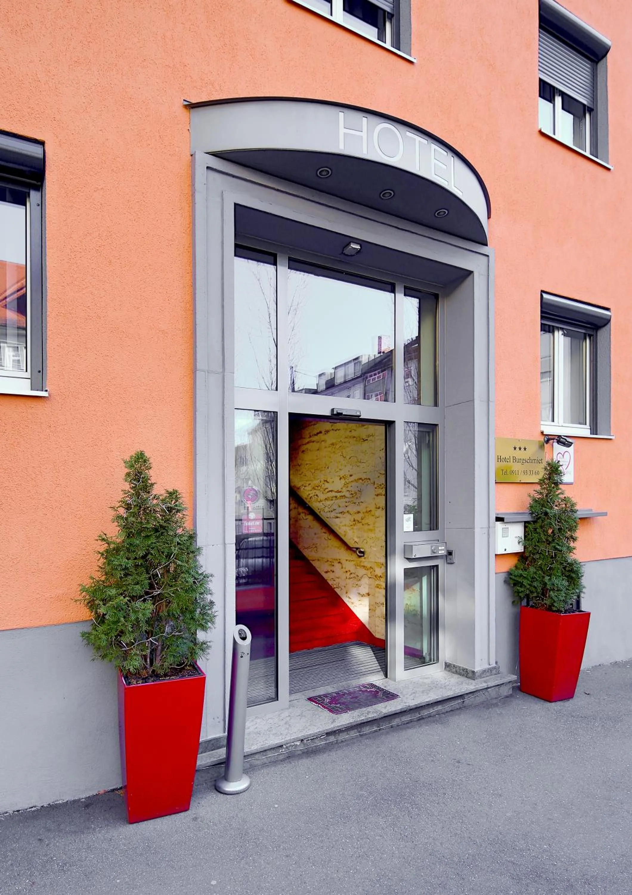 Property building in TIPTOP Hotel Burgschmiet Garni